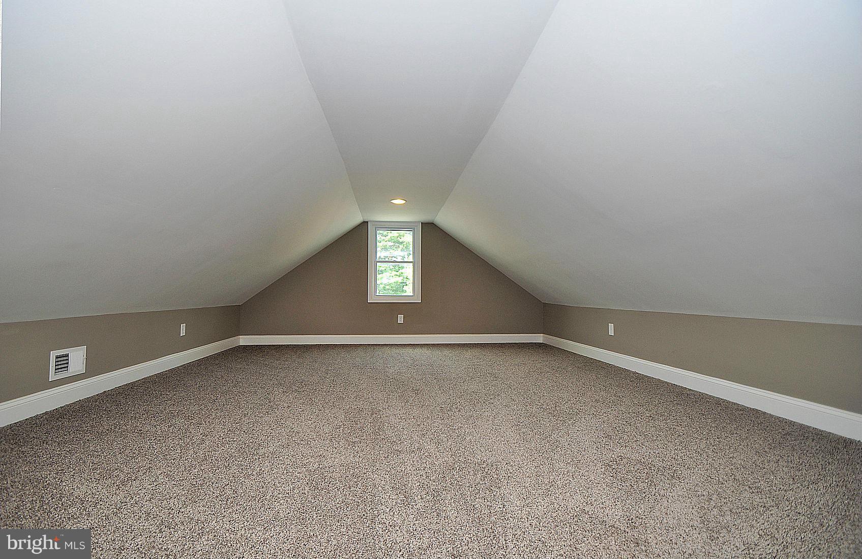 ENGLISH CONSUL ESTATES - Residential