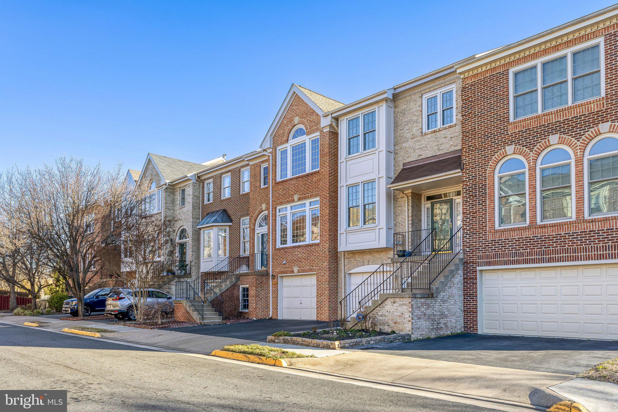 6489 SHARON KAY COURT