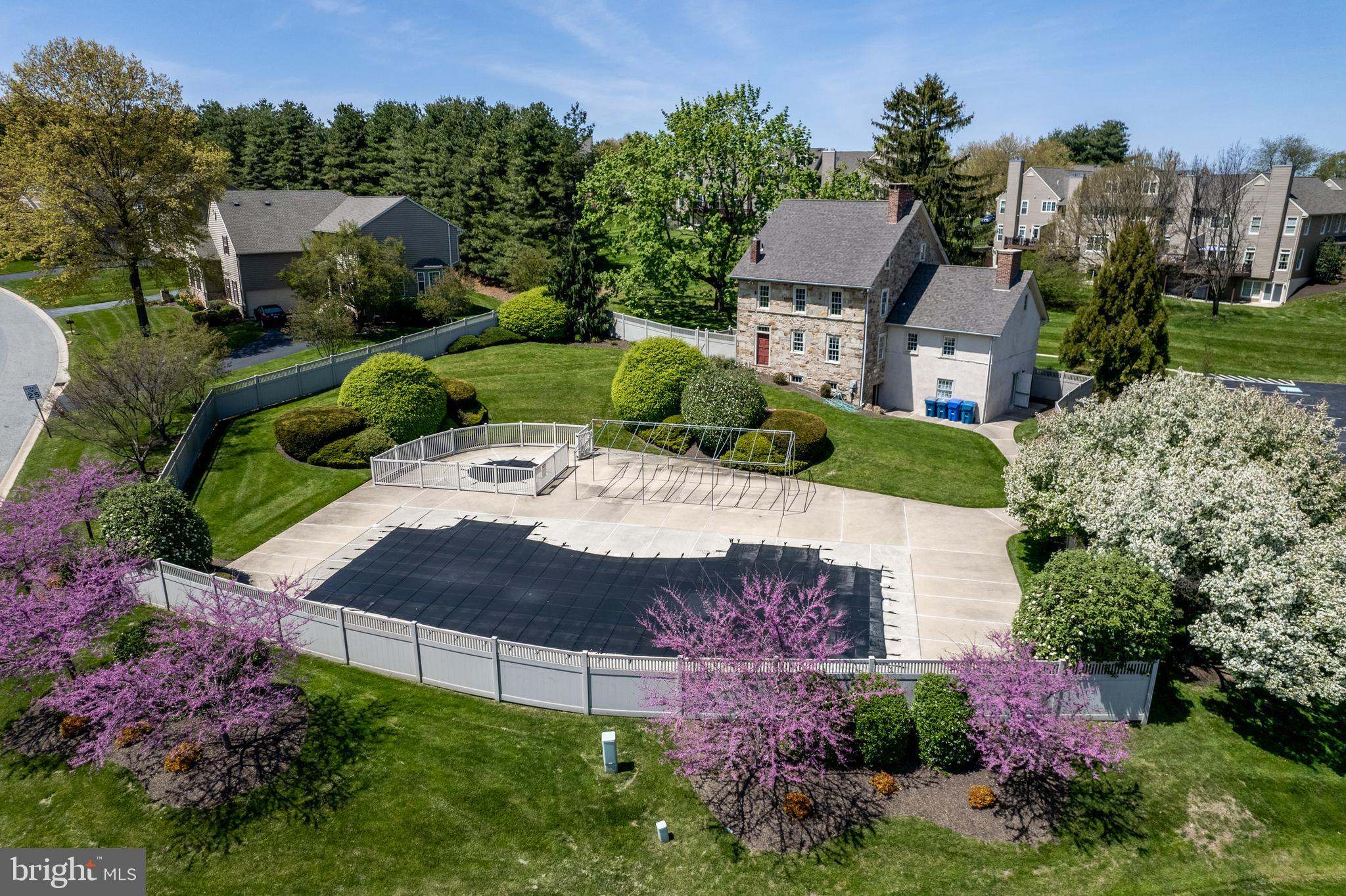 KNOLLS OF BIRMINGH - Residential