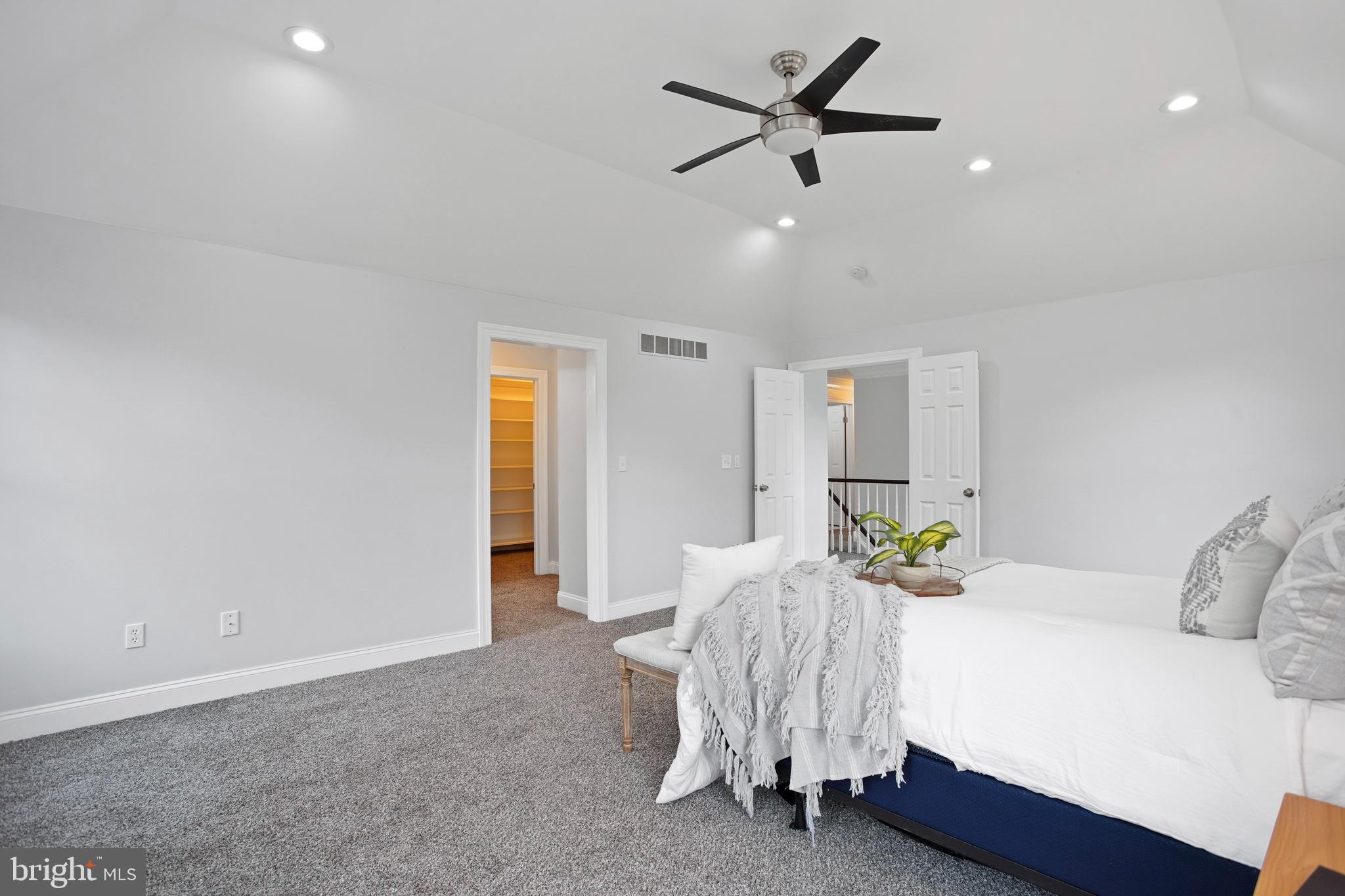 KNOLLS OF BIRMINGH - Residential