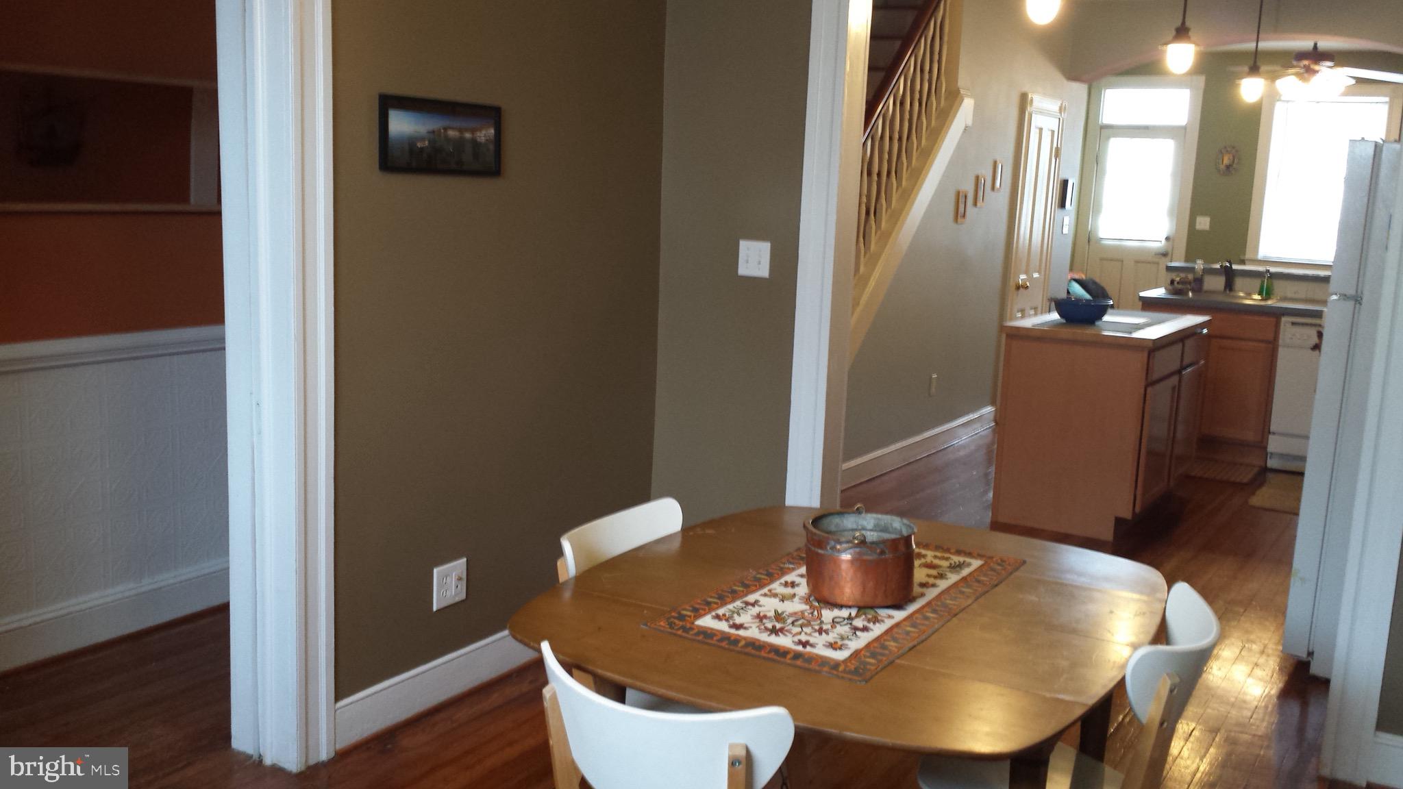 GREEKTOWN - Residential Lease