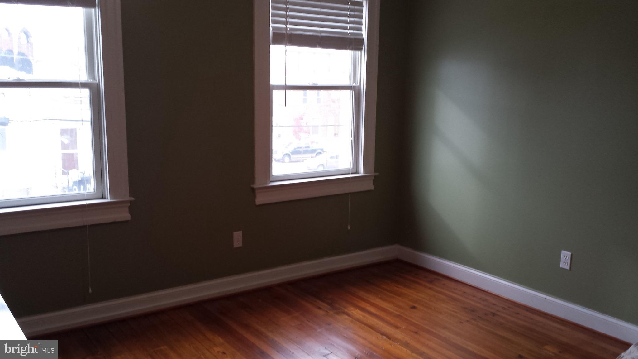 GREEKTOWN - Residential Lease