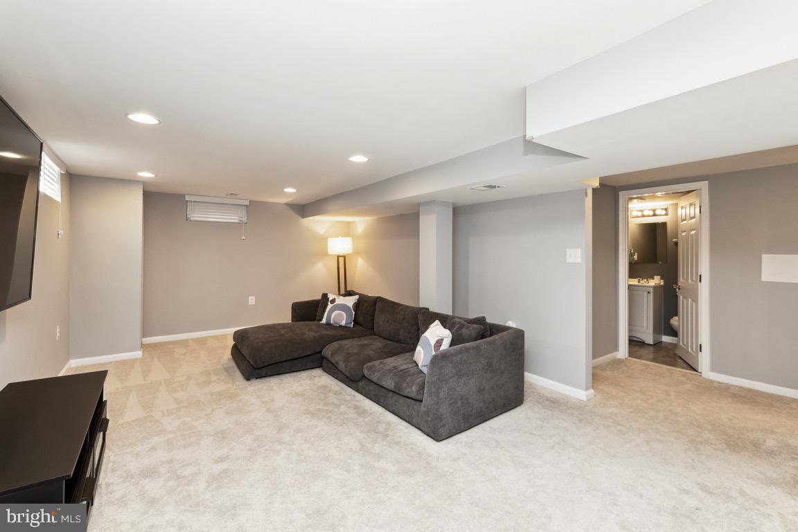 DISTRICT HEIGHTS - Residential