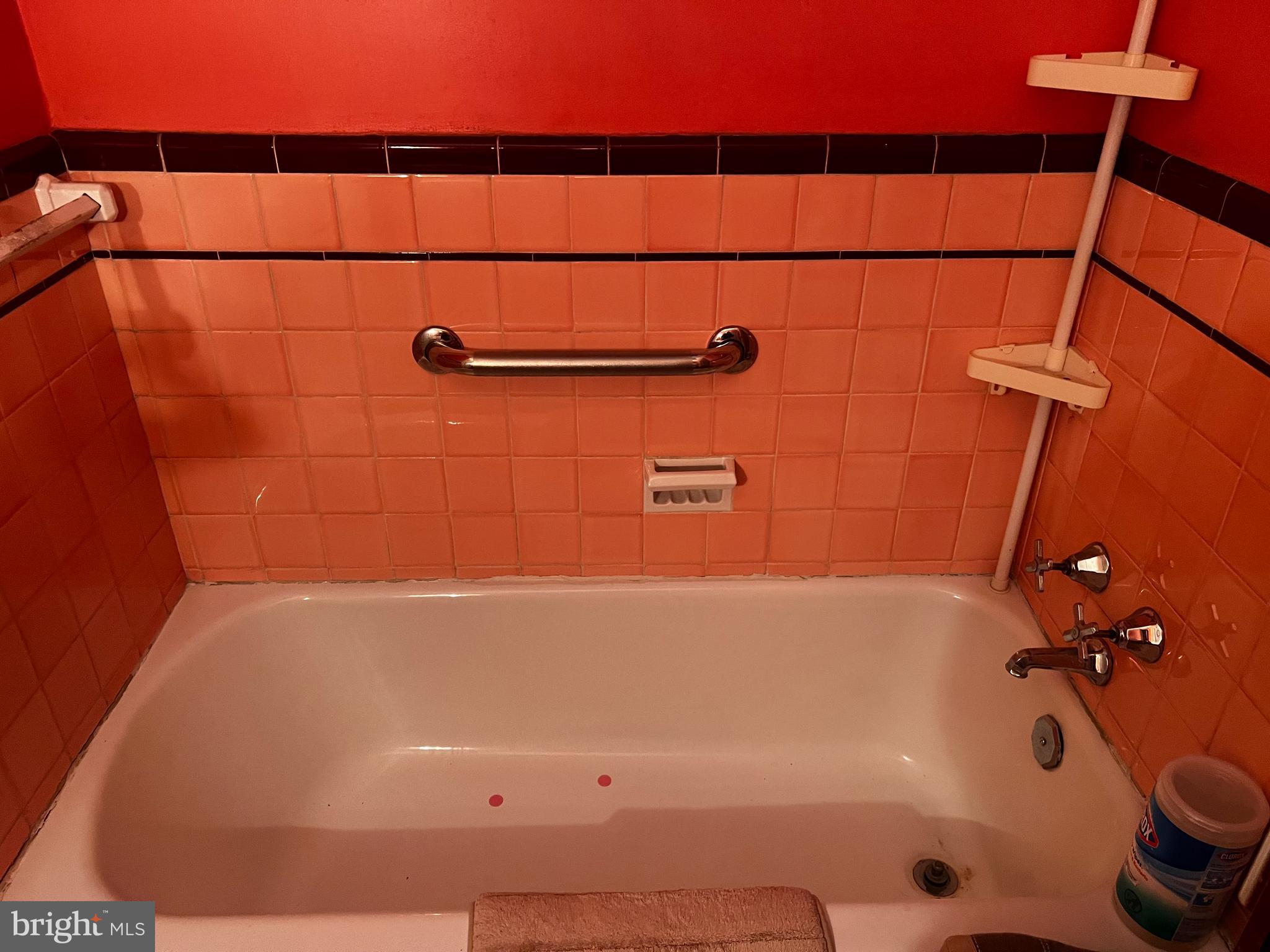 WEST OAK LANE - Residential