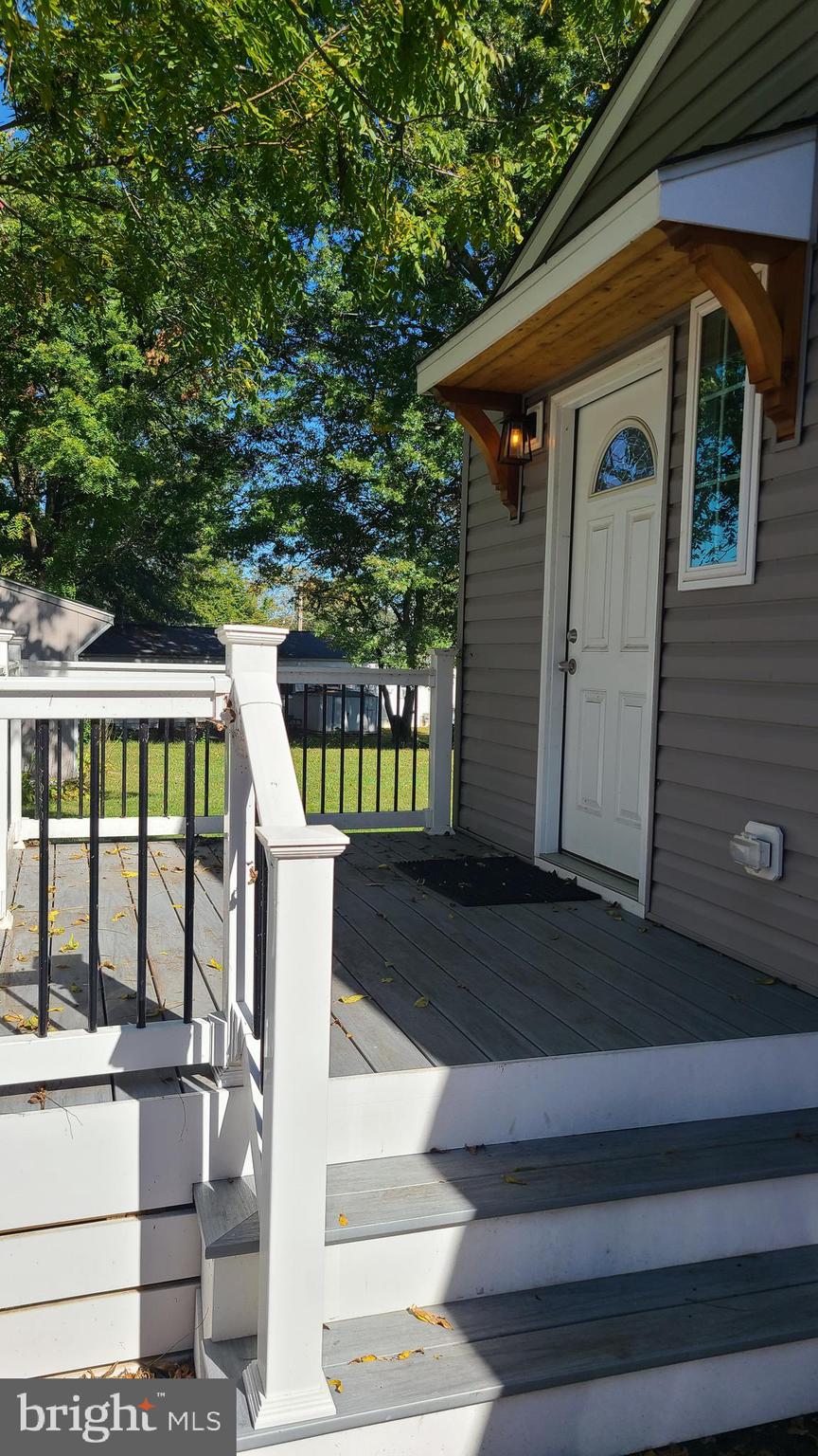 BLOOMSBURY PARK - Residential Lease