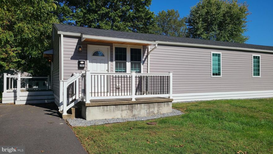 Fully renovated. Excellent condition. Owner cuts grass. Open floor plan featuring stainless steel appliances, granite countertops, Washer & Dryer, recessed lighting, engineered hardwood floors, 2 bedrooms and full bath. Off street parking and large yard with front and side porches. 
Close to down town shopping, schools, APG, I-95 etc.  
MUST COMPLETE ONLINE APPLICATION PRIOR TO SHOWING
NO SMOKING. NO PETS. Certified Lead Free.  6x4 Shed available for additional $50 per month.