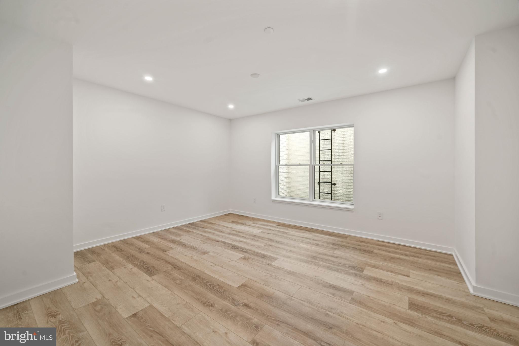 BRADMOOR - Residential