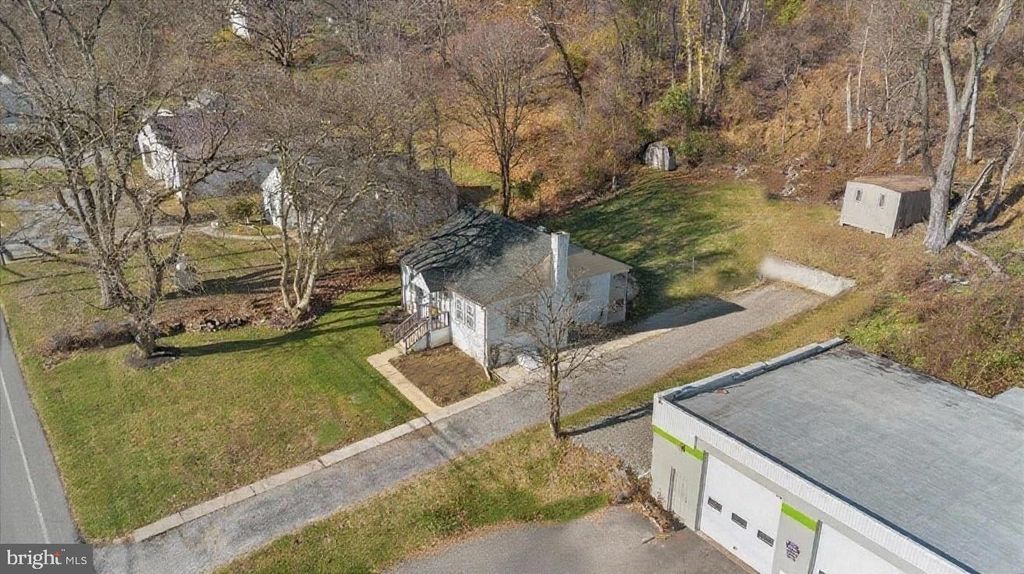 Photo of 154 Doe Run Road, COATESVILLE, PA 19320 (MLS # PACT2114054)