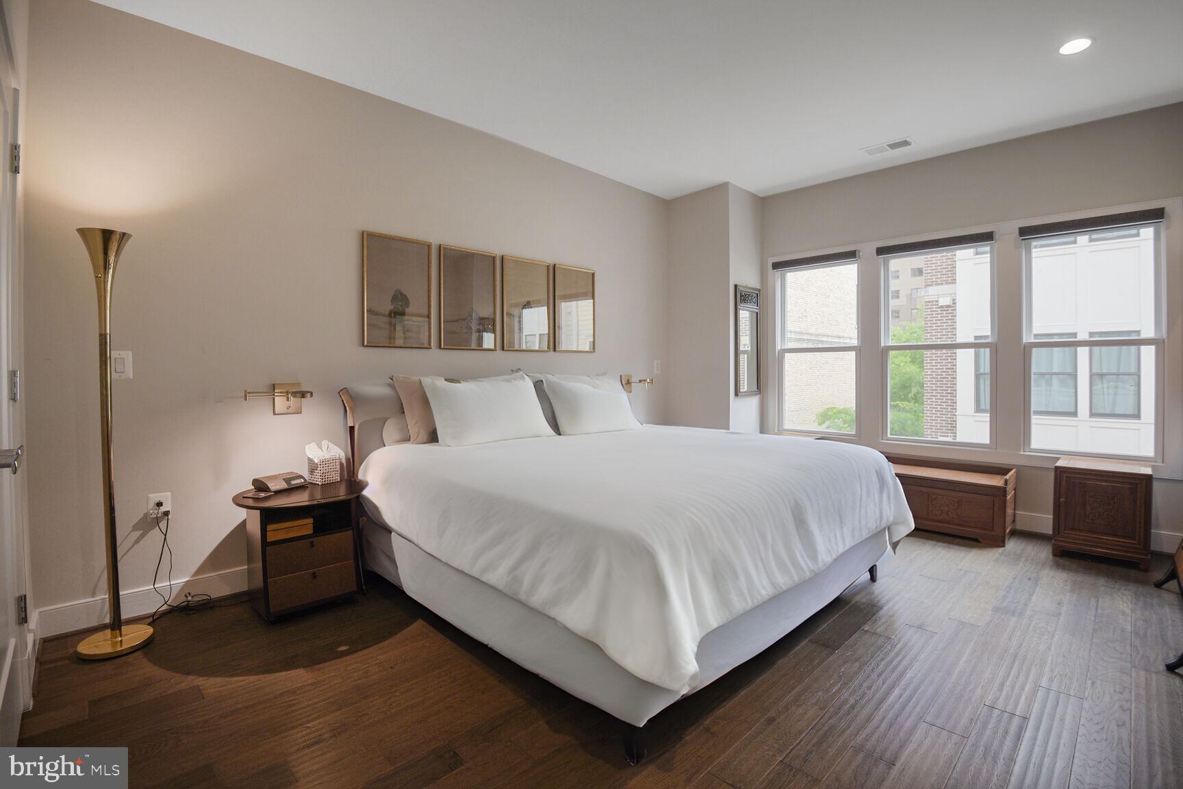 ROSSLYN - Residential