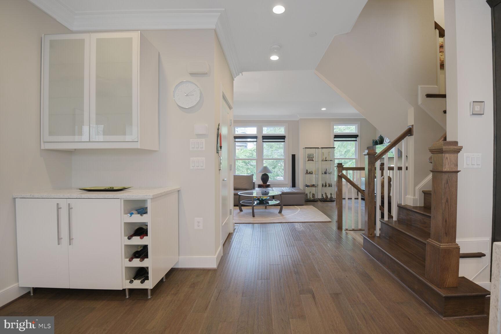 ROSSLYN - Residential