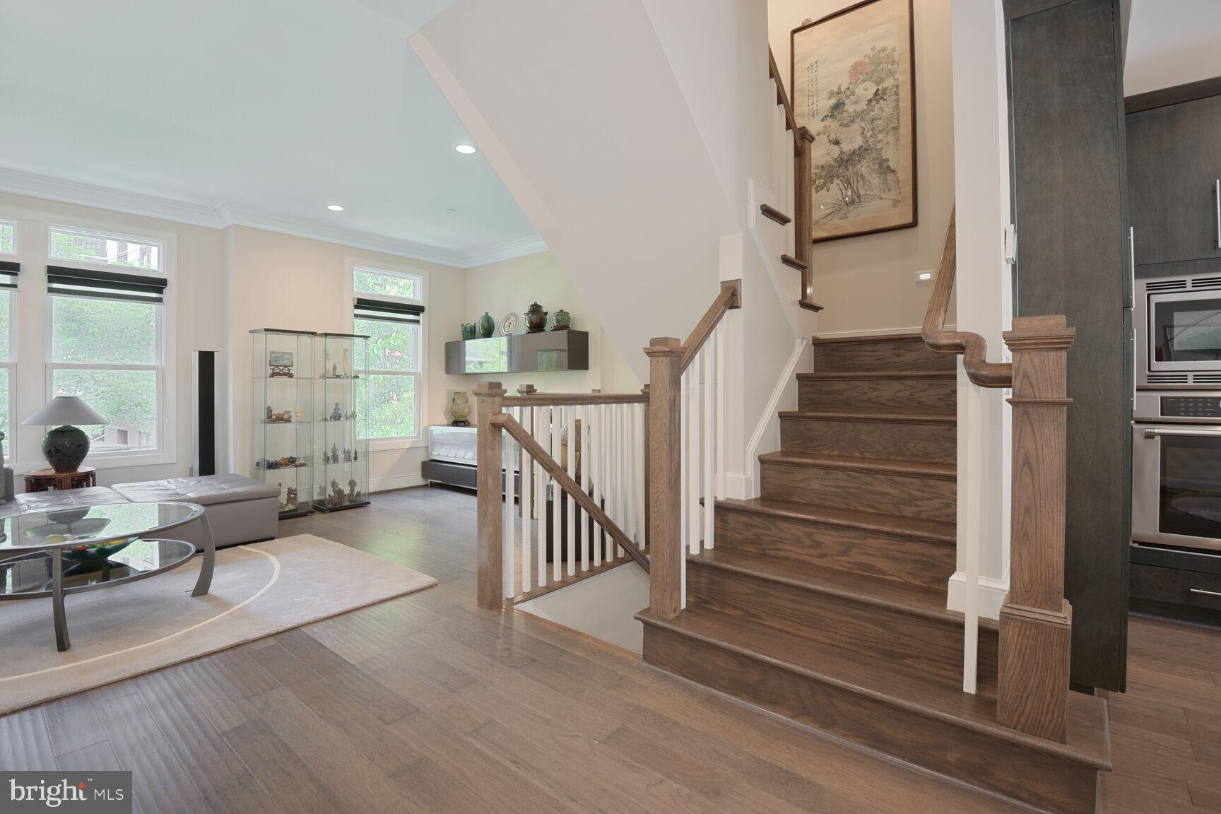 ROSSLYN - Residential