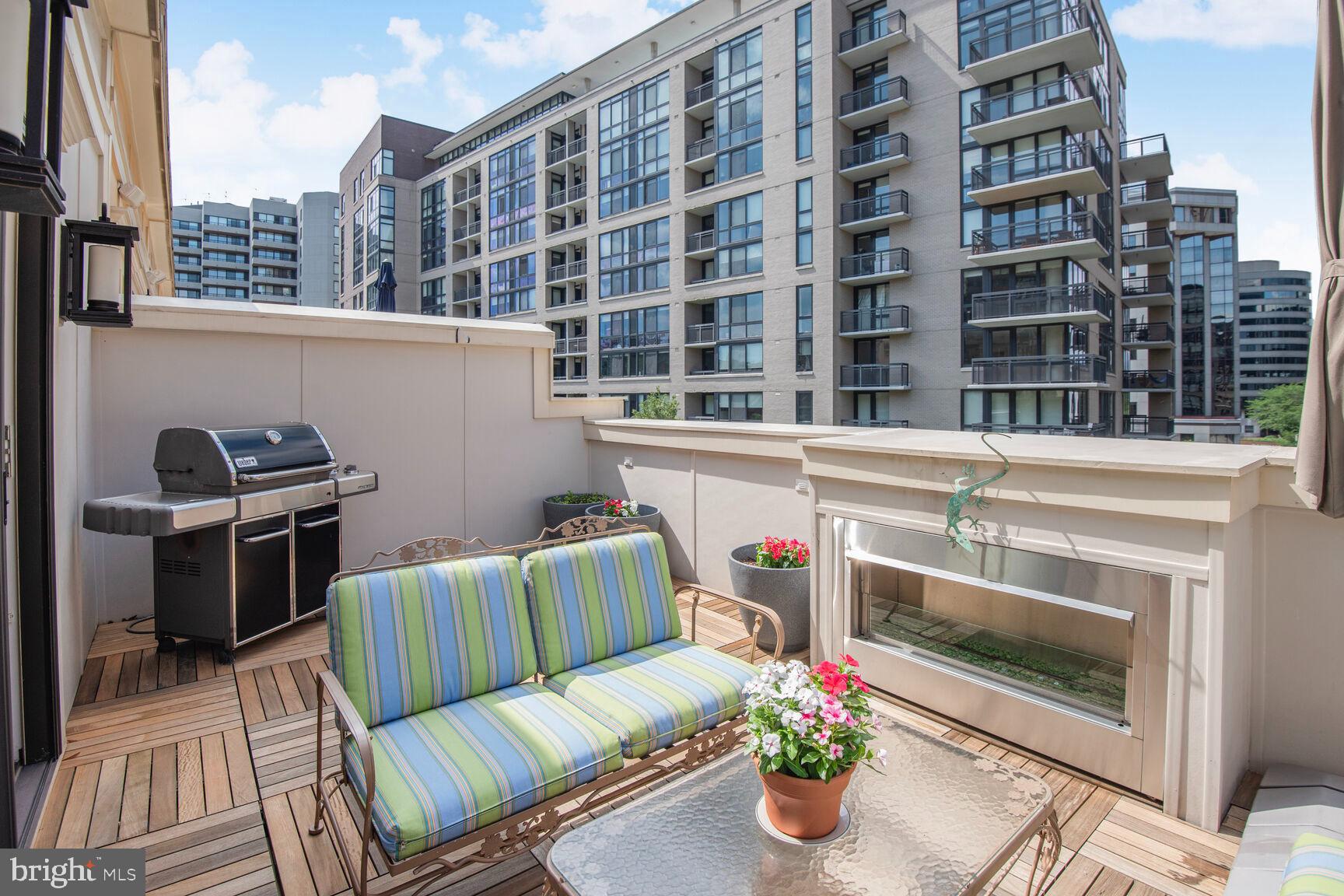 ROSSLYN - Residential