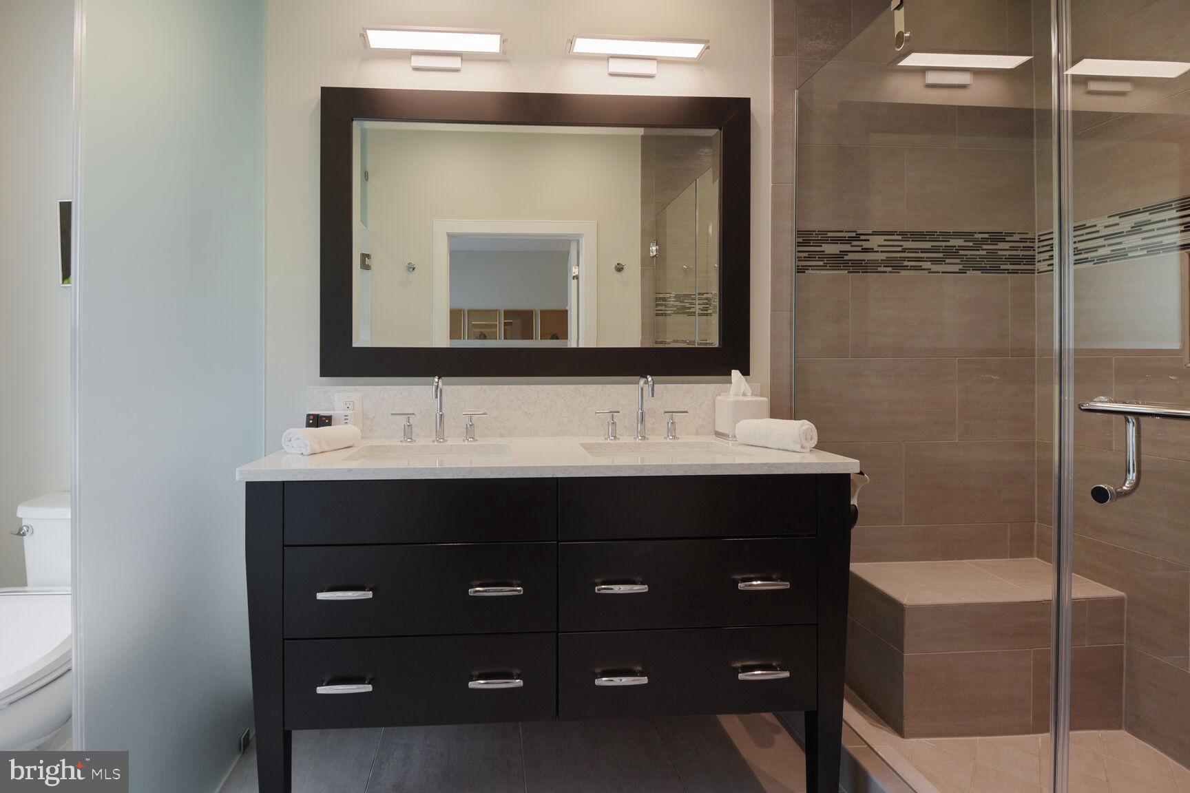 ROSSLYN - Residential