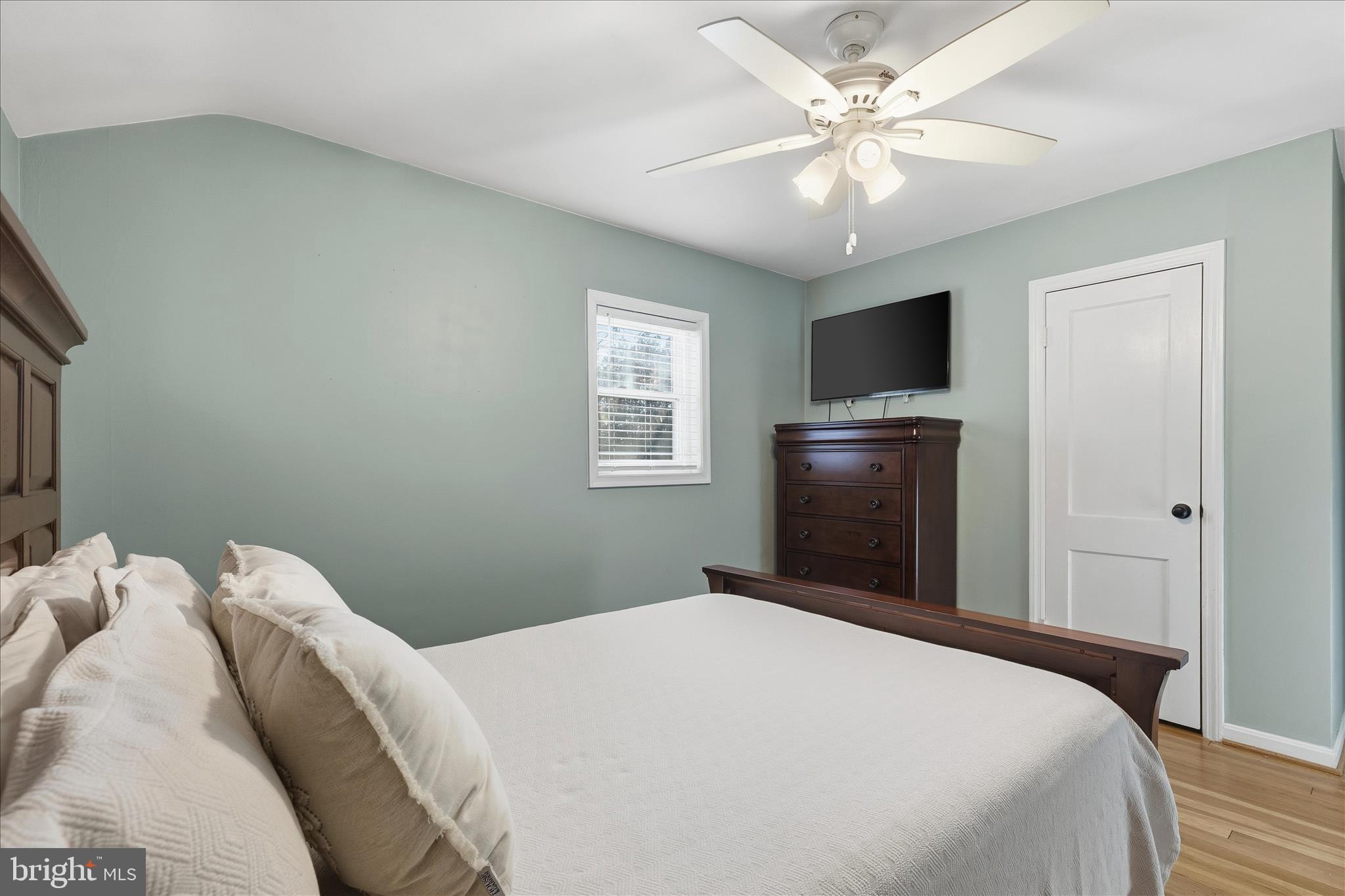 DONNA LEE GARDENS - Residential