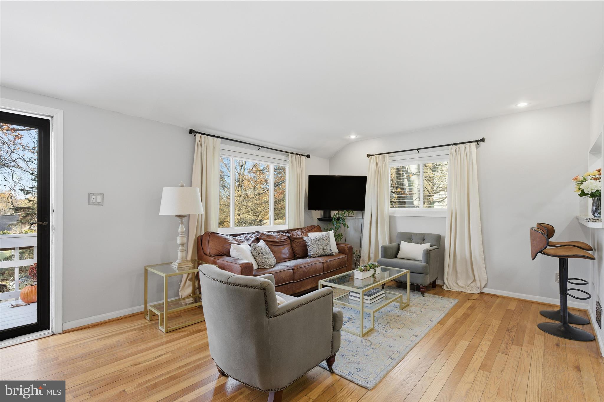 DONNA LEE GARDENS - Residential