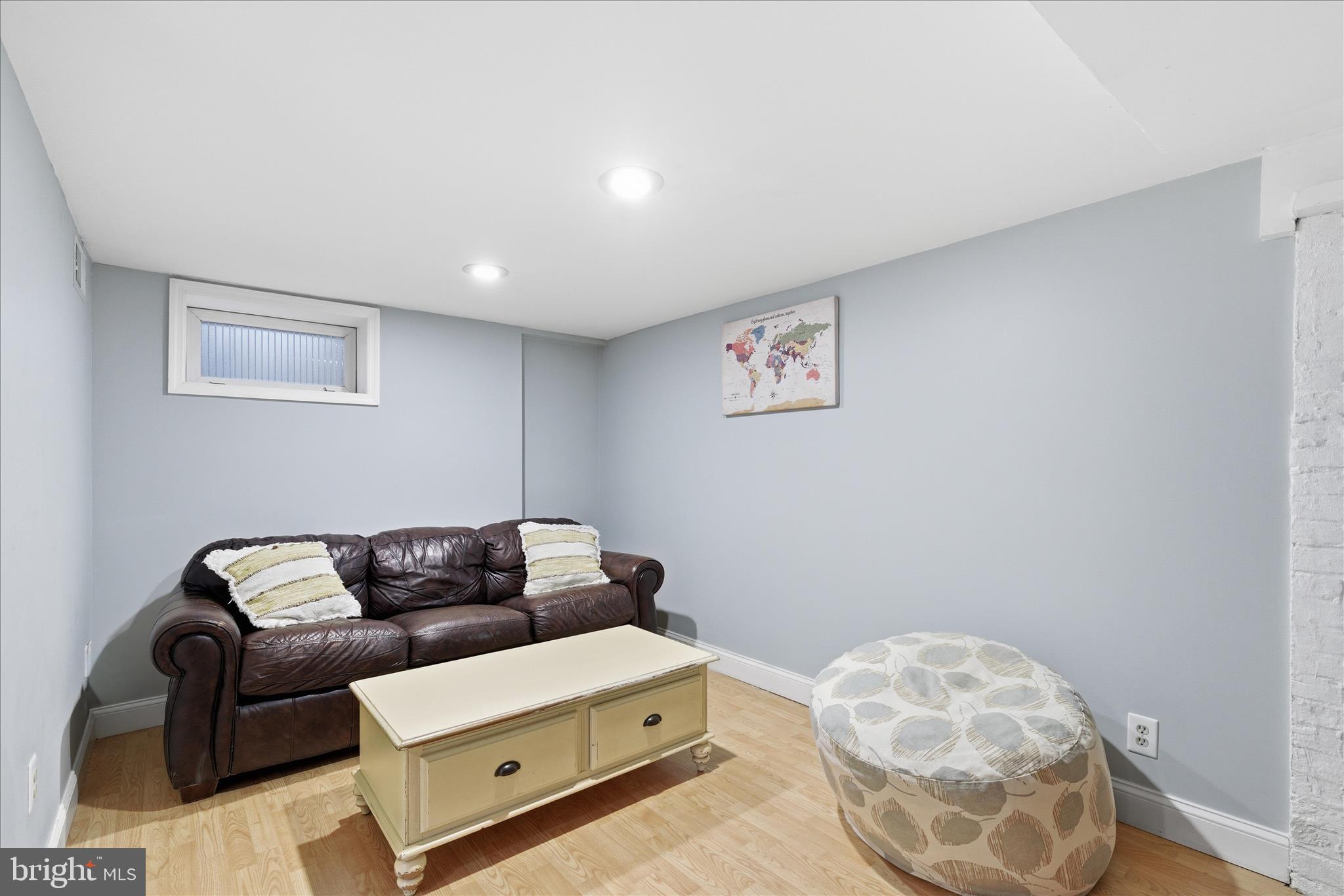 DONNA LEE GARDENS - Residential