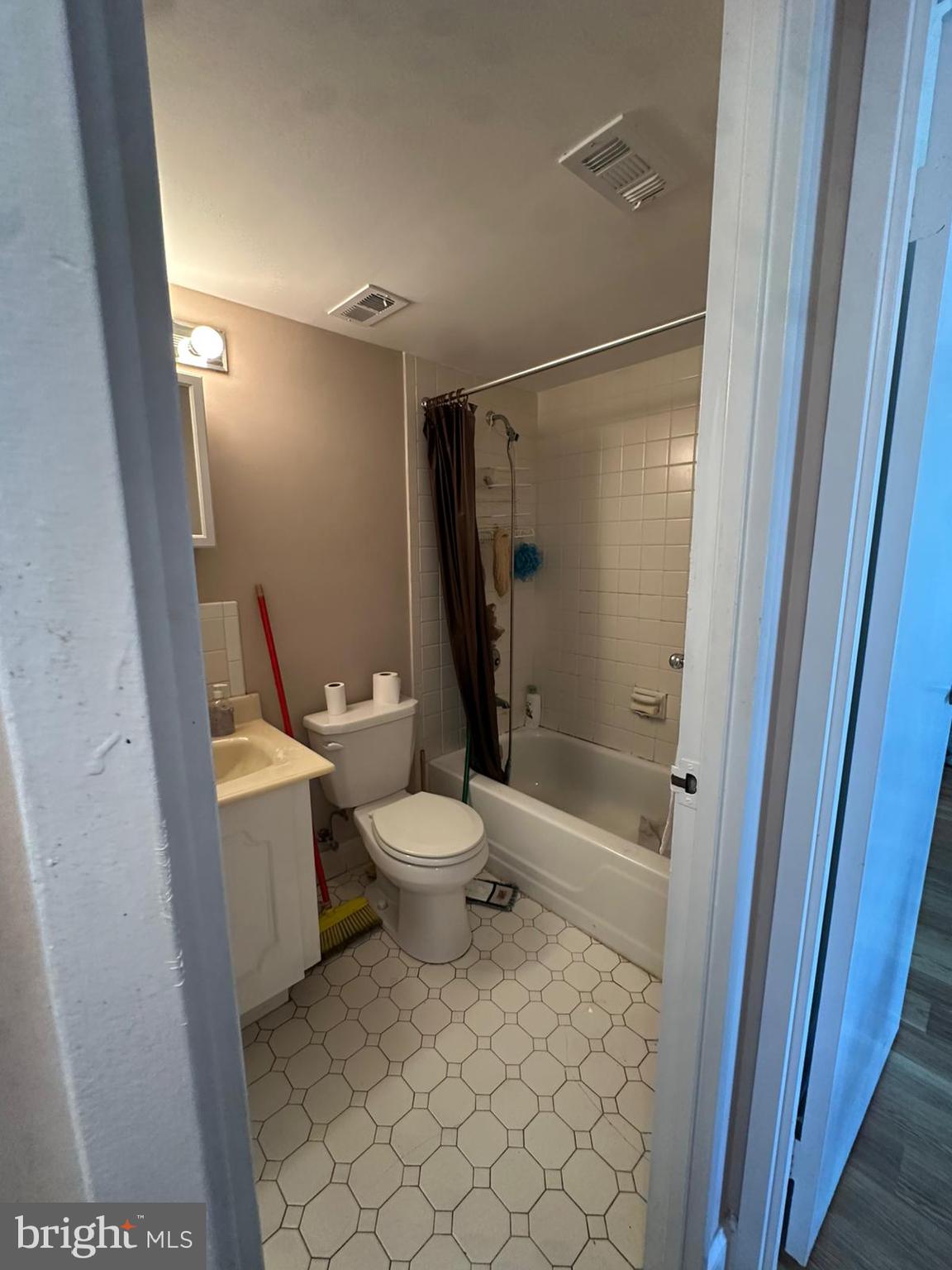 RHAWNHURST - Residential