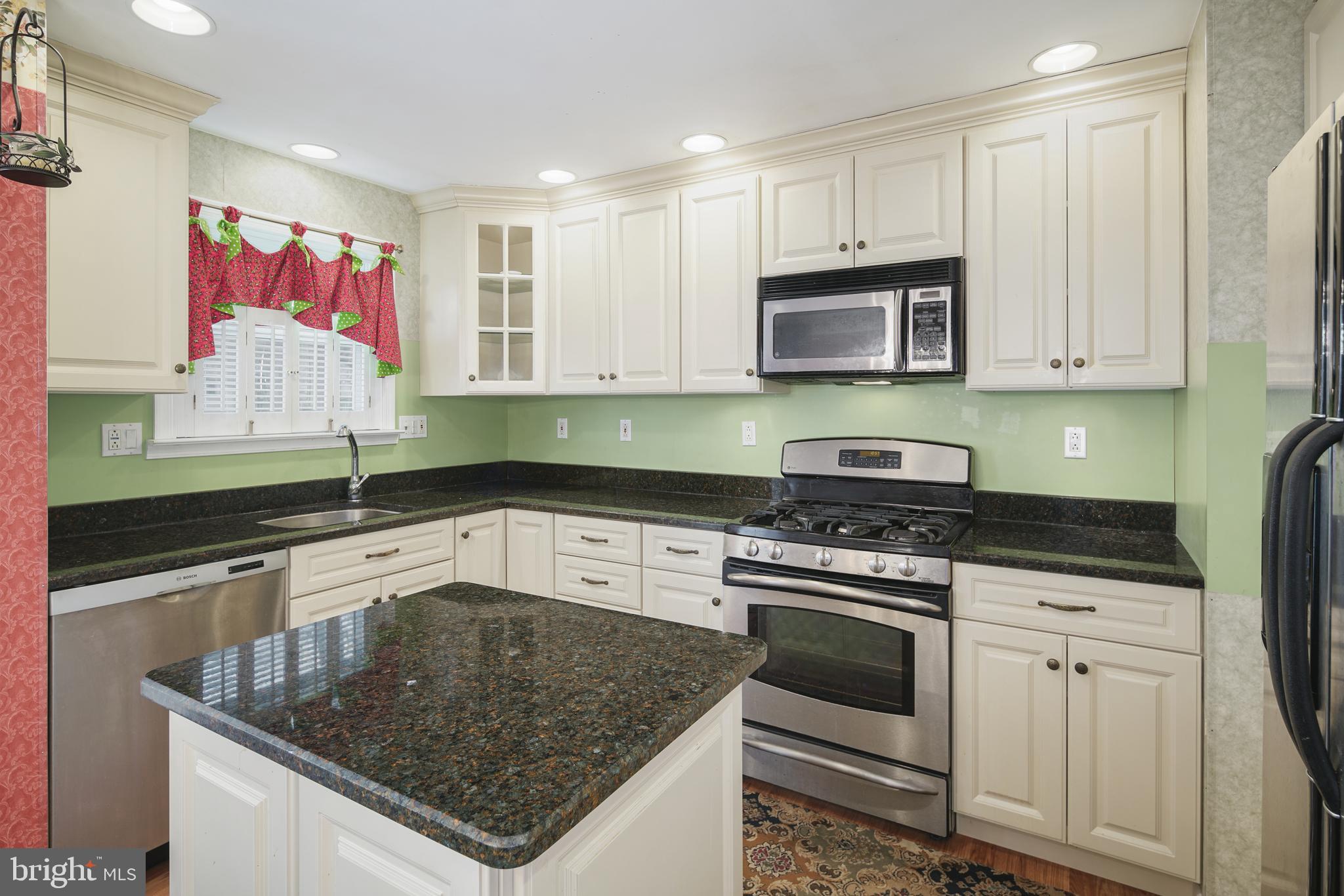 PARKWOOD - Residential