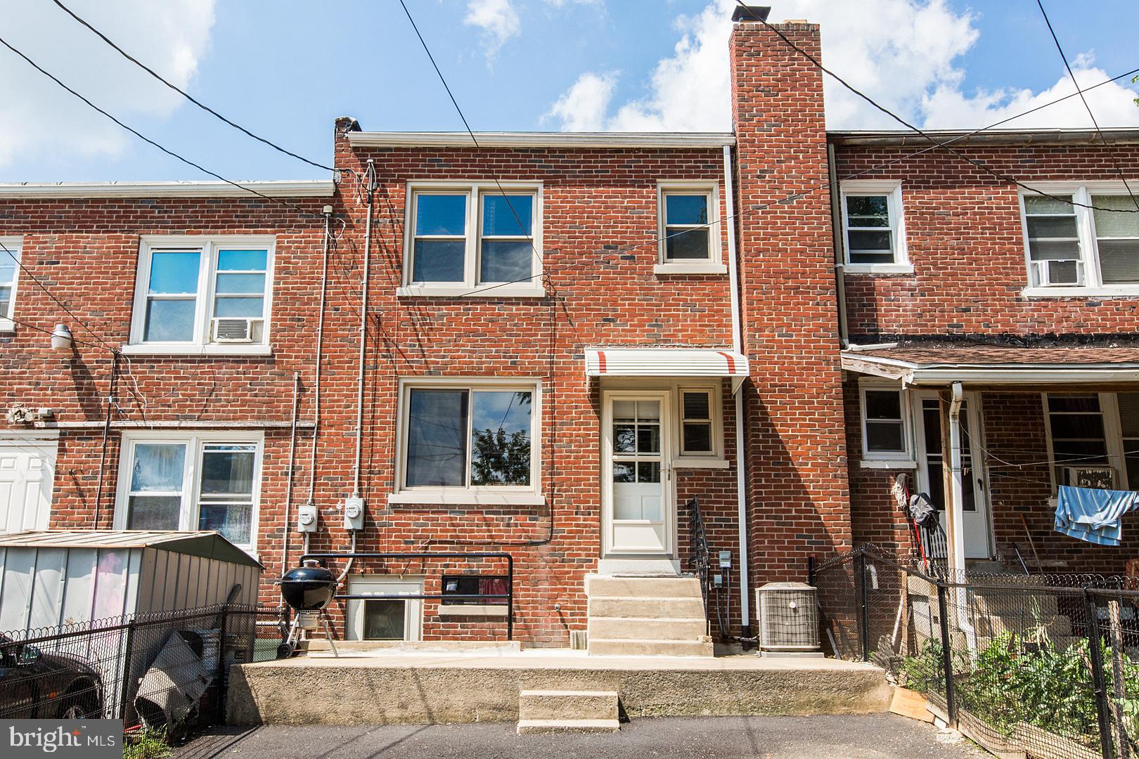 LANCASTER - Residential