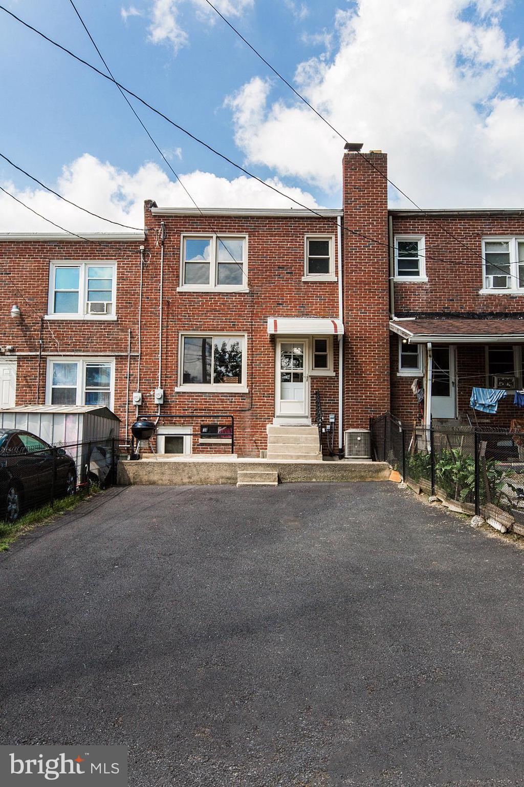 LANCASTER - Residential