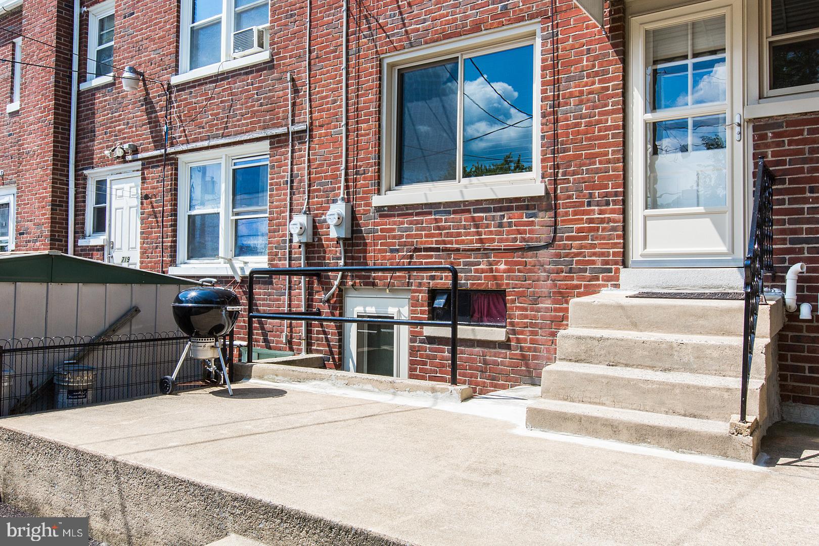 LANCASTER - Residential