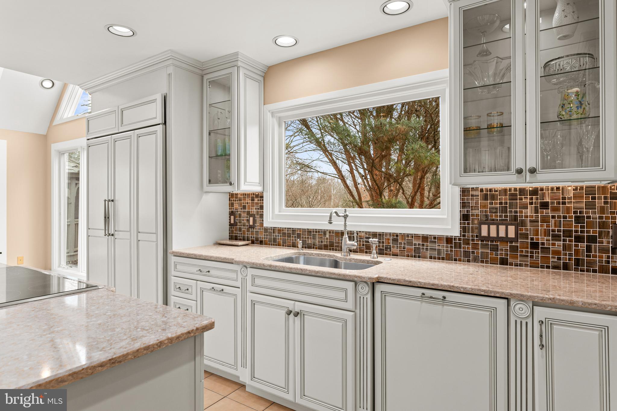 GLADWYNE - Residential