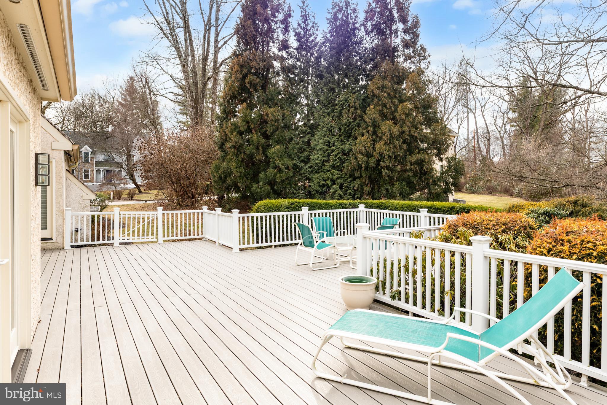 GLADWYNE - Residential