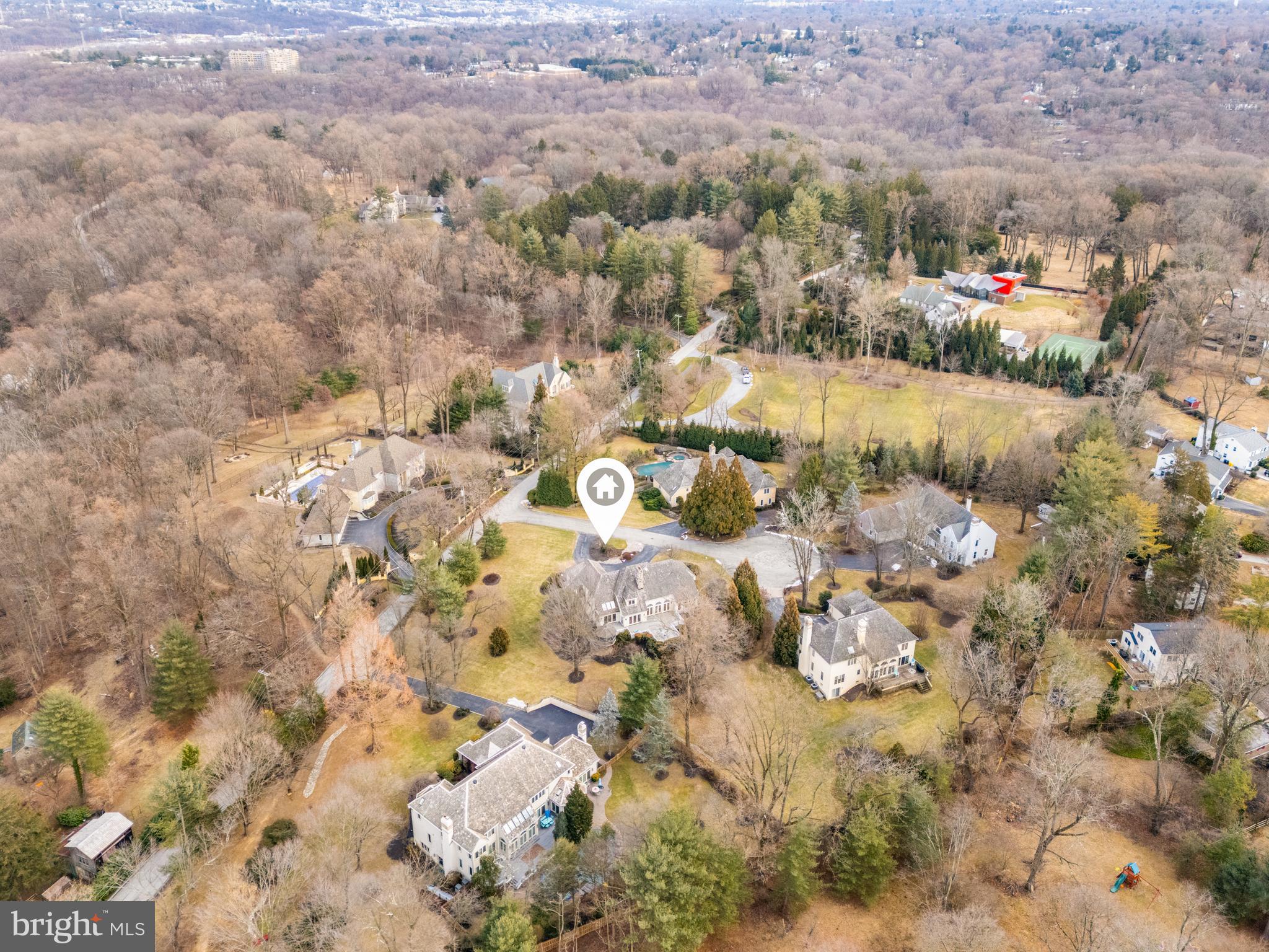 GLADWYNE - Residential