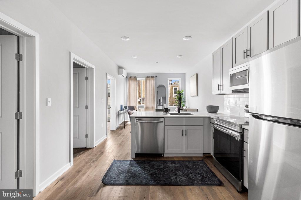 Photo of 5542 - 44 Ridge Avenue #321, PHILADELPHIA, PA 19128 (MLS # PAPH2592058)