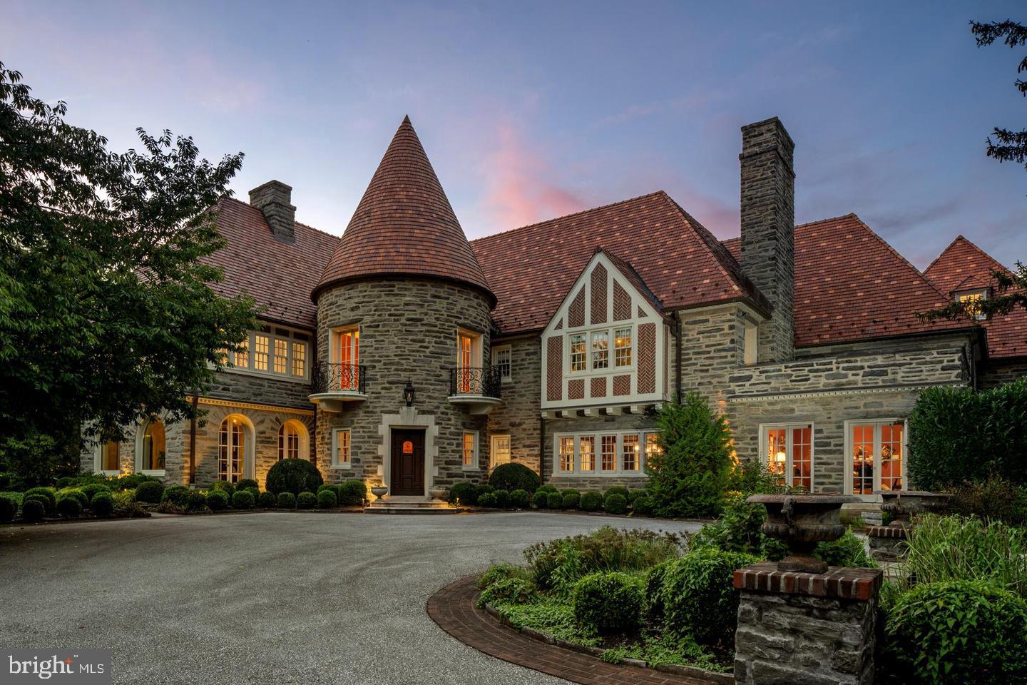 648 & 652 CREIGHTON ROAD