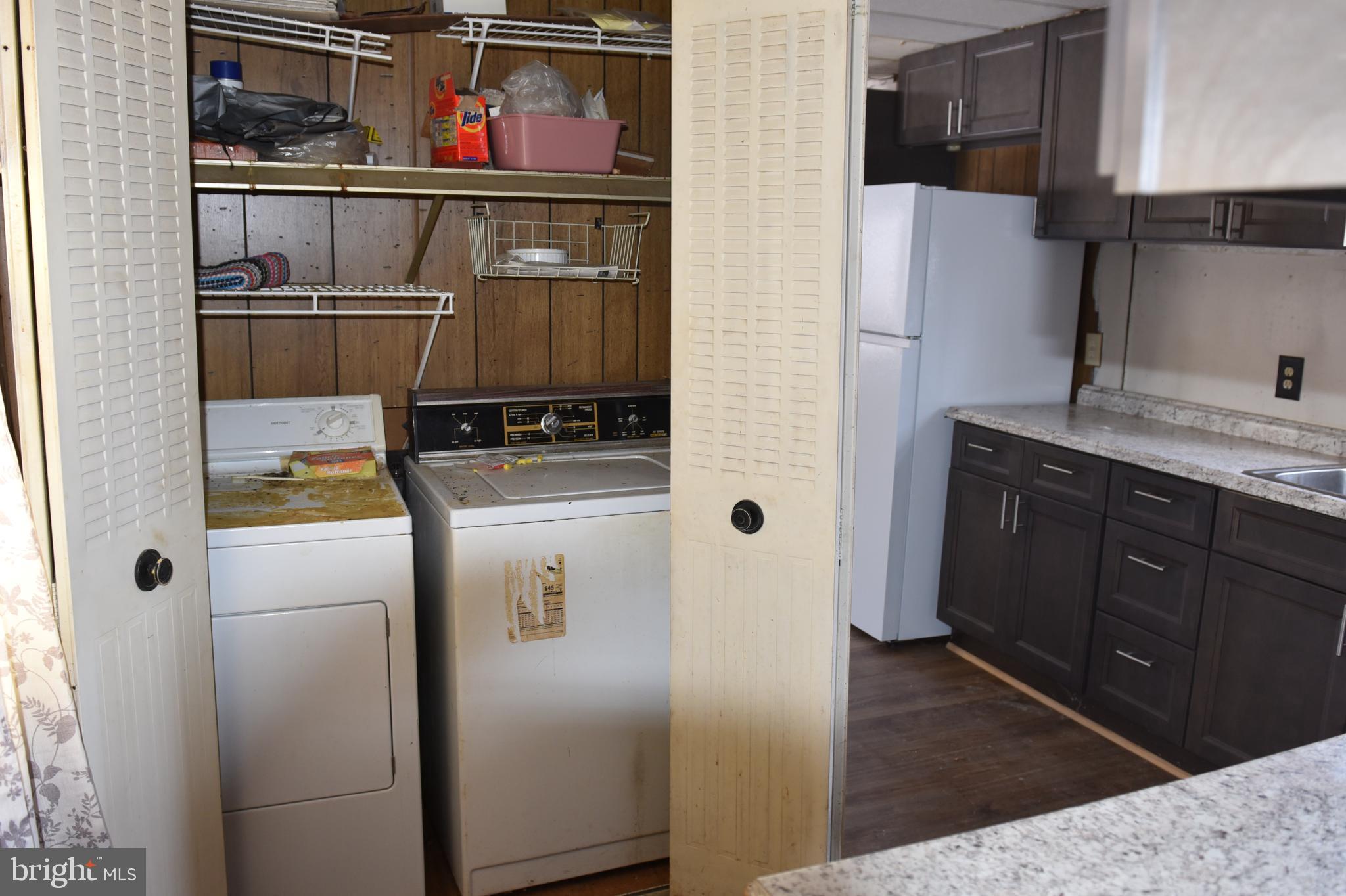 876 PHEASANT TRAIL LANE