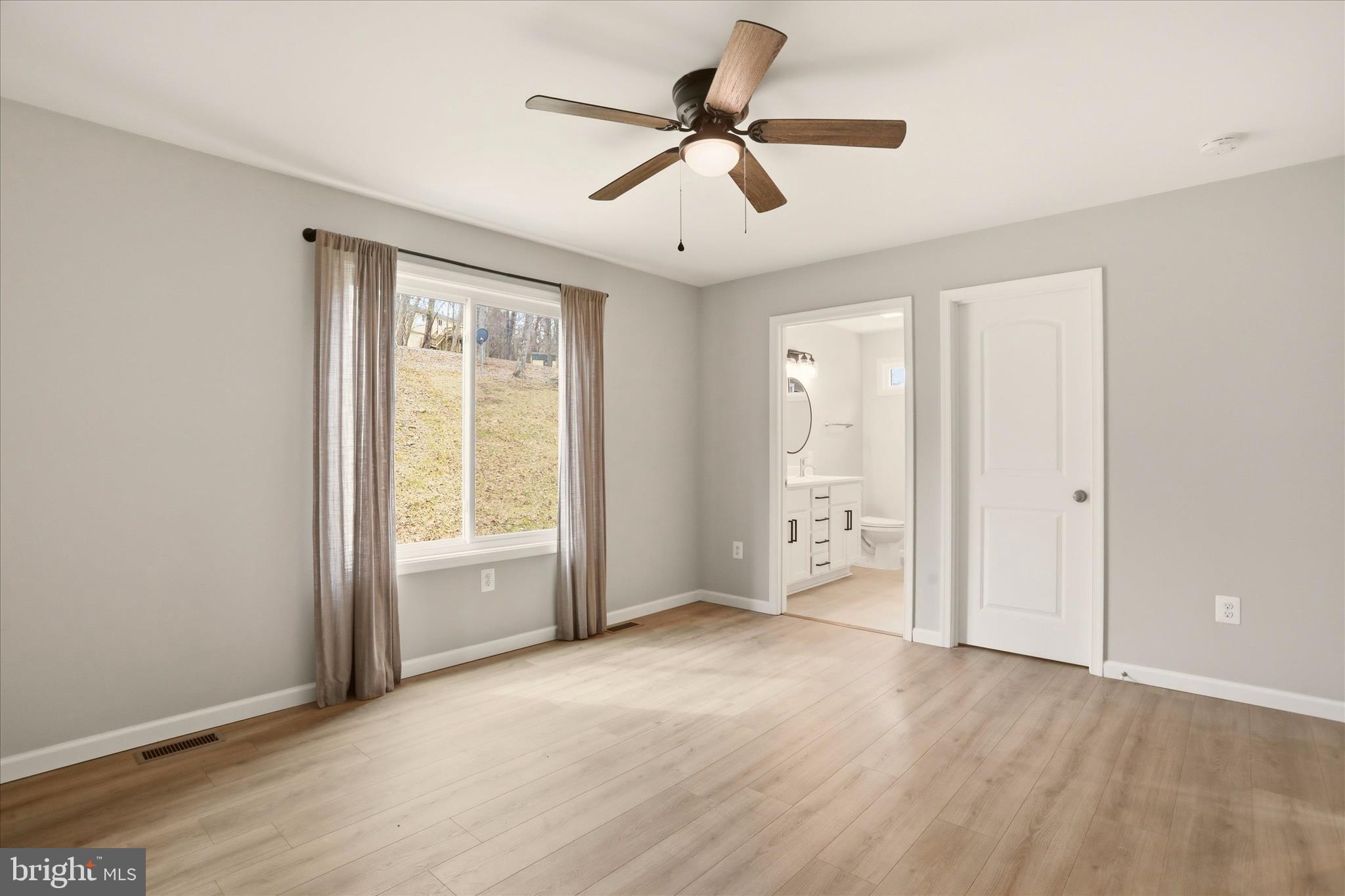 APPLE MT LAKE - Residential