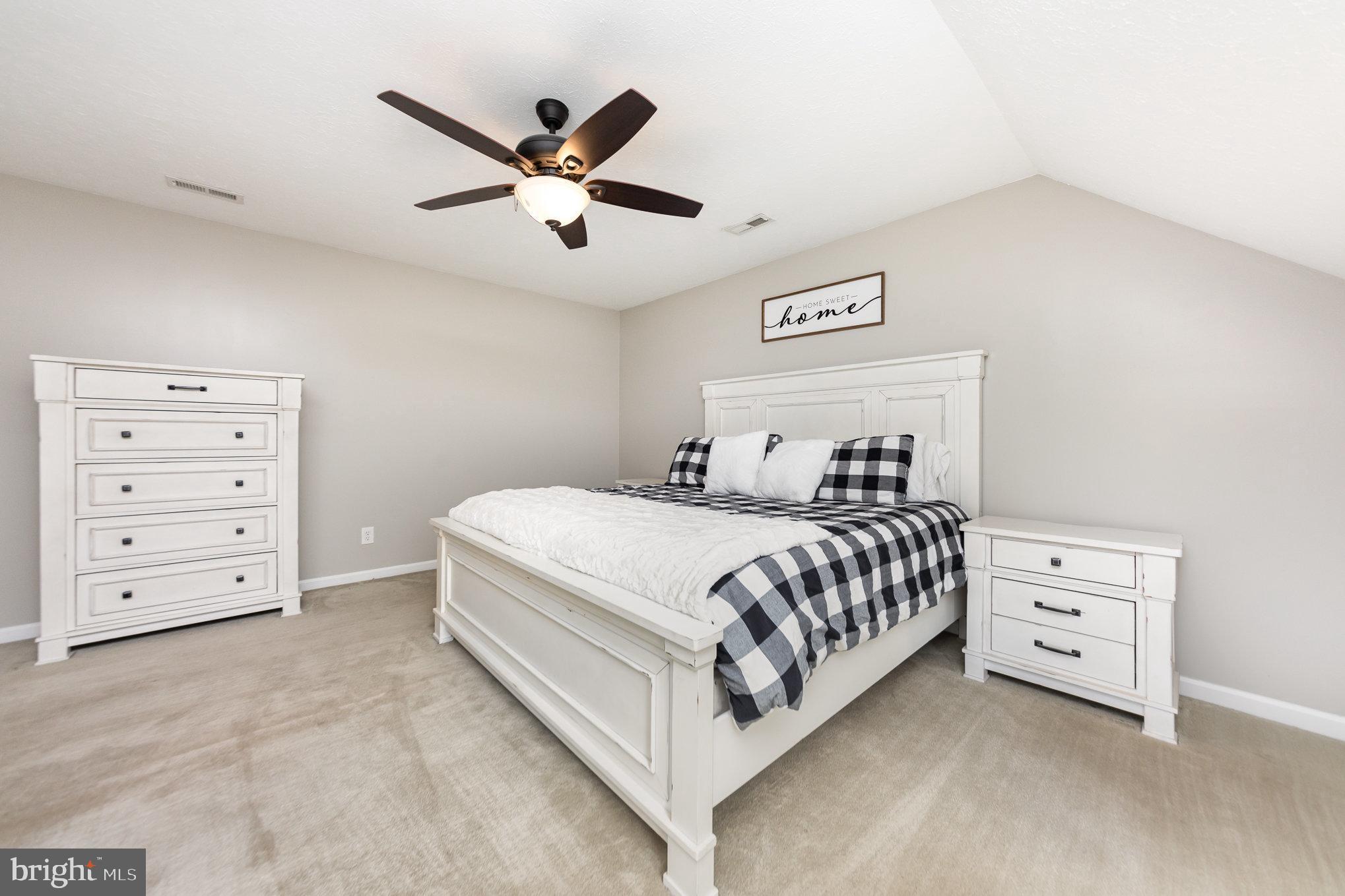 KINGSWOOD - Residential