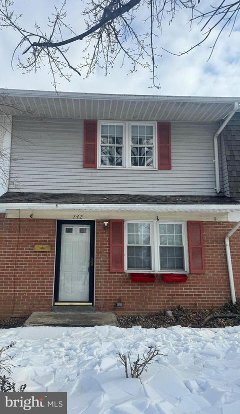 242 CAMERON STREET BERRYVILLE VA 22611