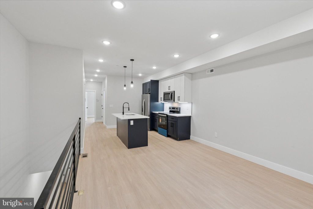 Photo of 520 W Susquehanna Avenue #1, PHILADELPHIA, PA 19122 (MLS # PAPH2516362)