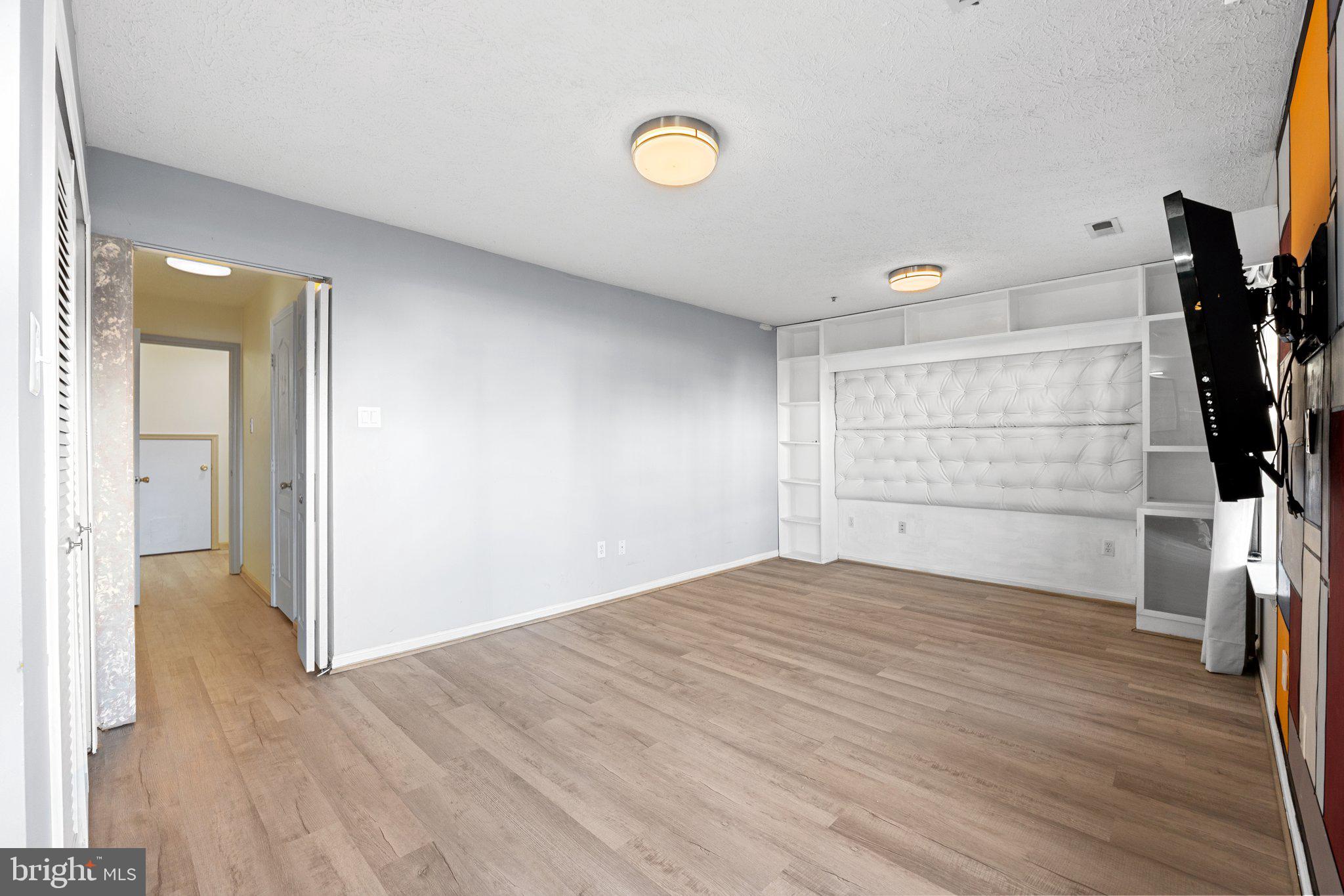 PIN OAK VILLAGE - Residential Lease