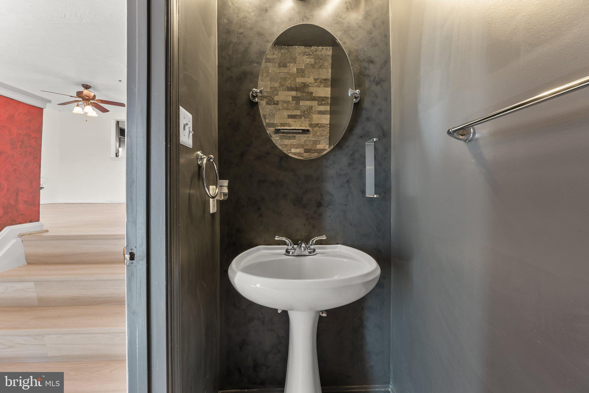 PIN OAK VILLAGE - Residential Lease