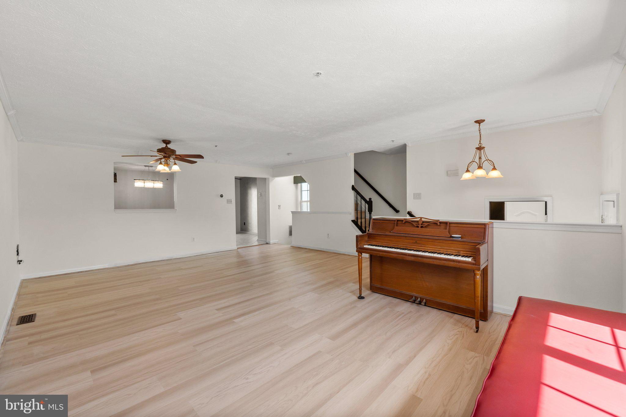 PIN OAK VILLAGE - Residential Lease