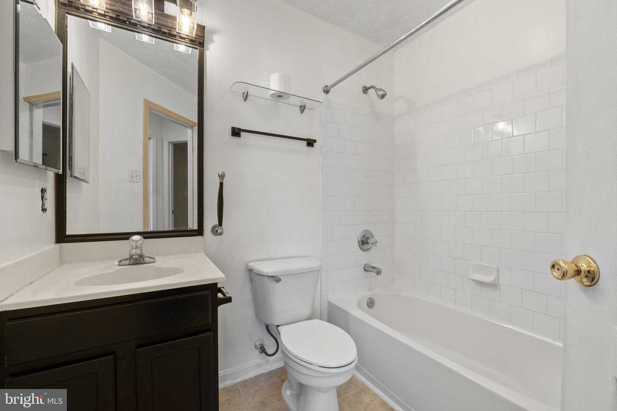 PIN OAK VILLAGE - Residential Lease