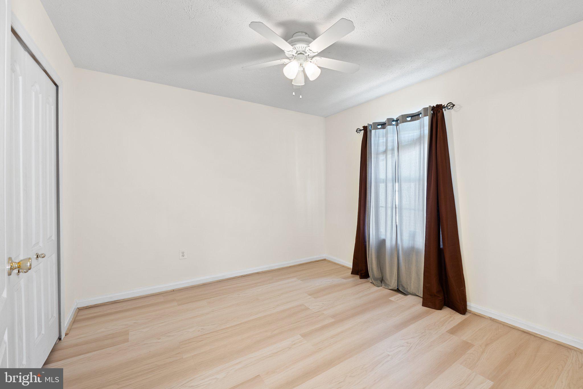 PIN OAK VILLAGE - Residential Lease