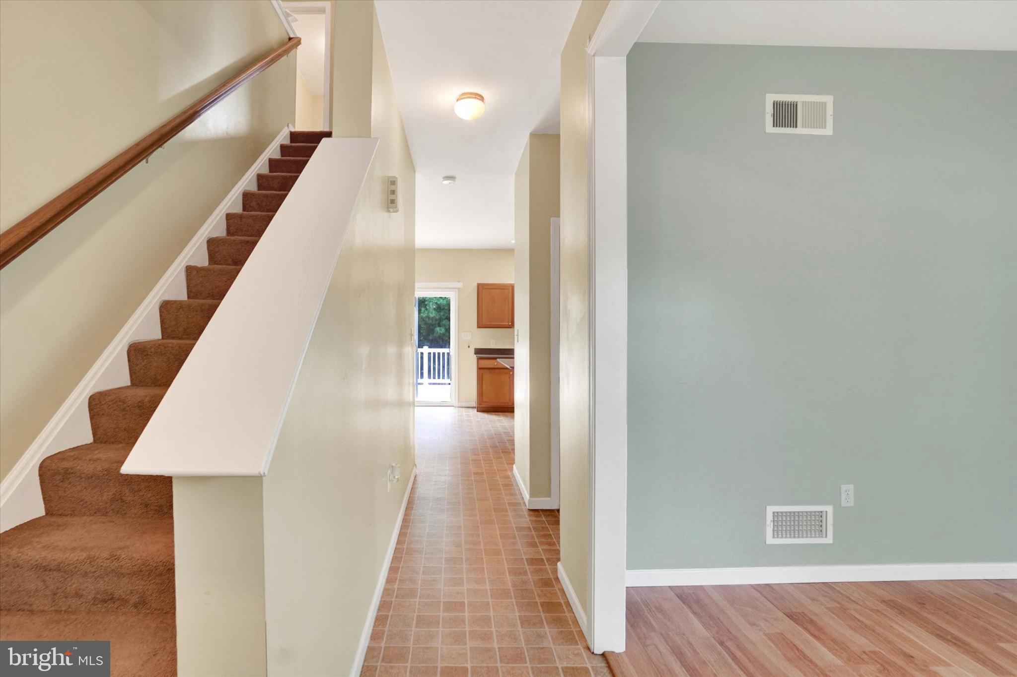 KENSINGTON - Residential