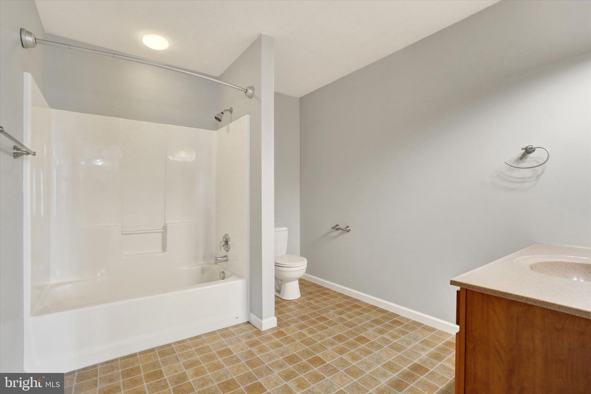 KENSINGTON - Residential