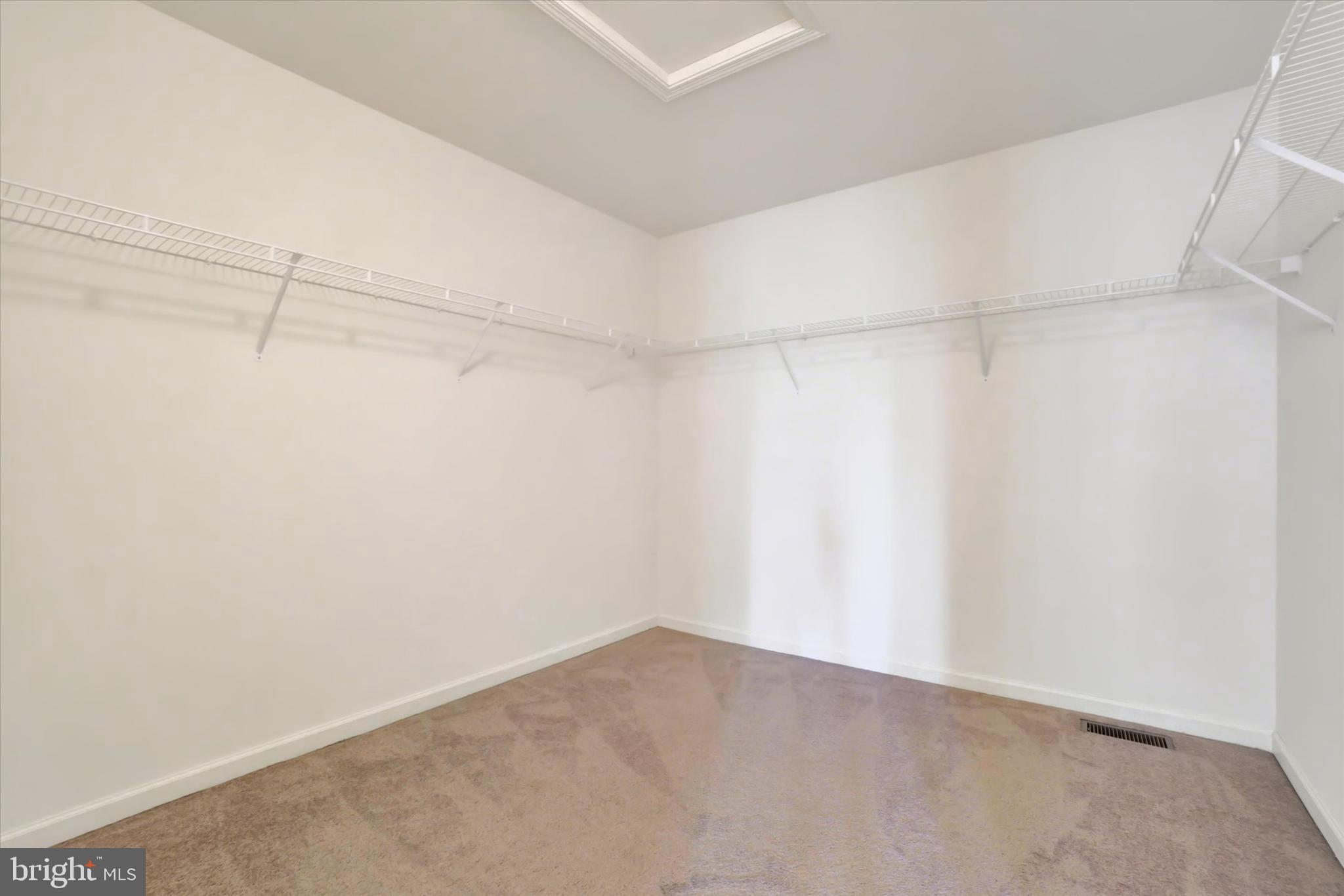 KENSINGTON - Residential