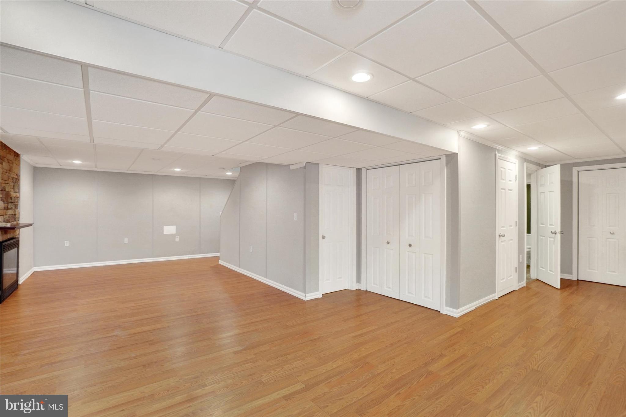 KENSINGTON - Residential