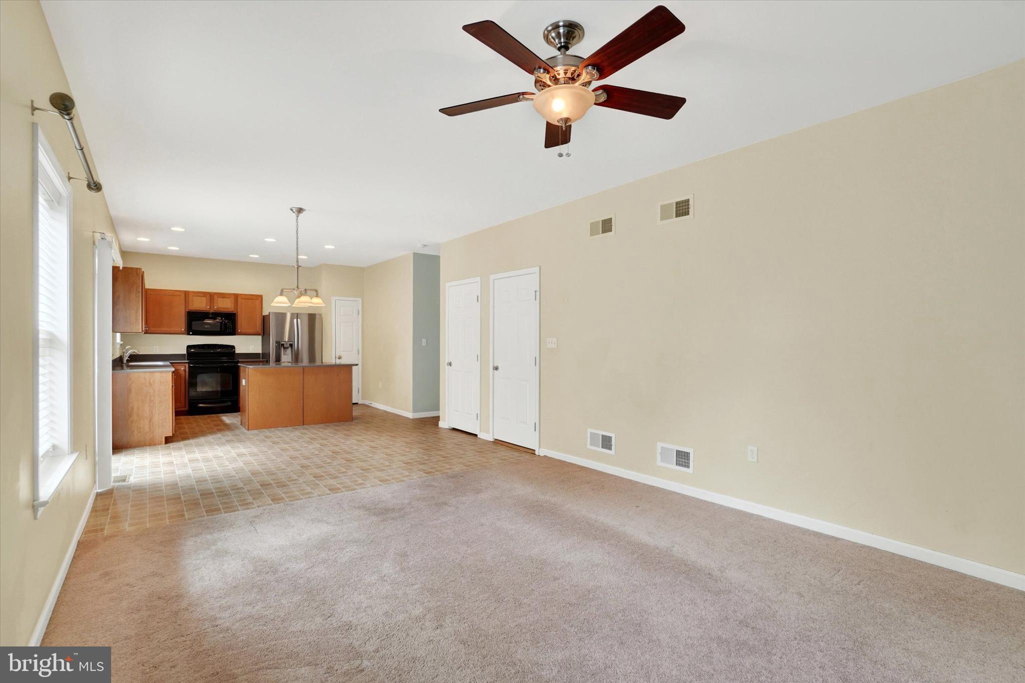 KENSINGTON - Residential