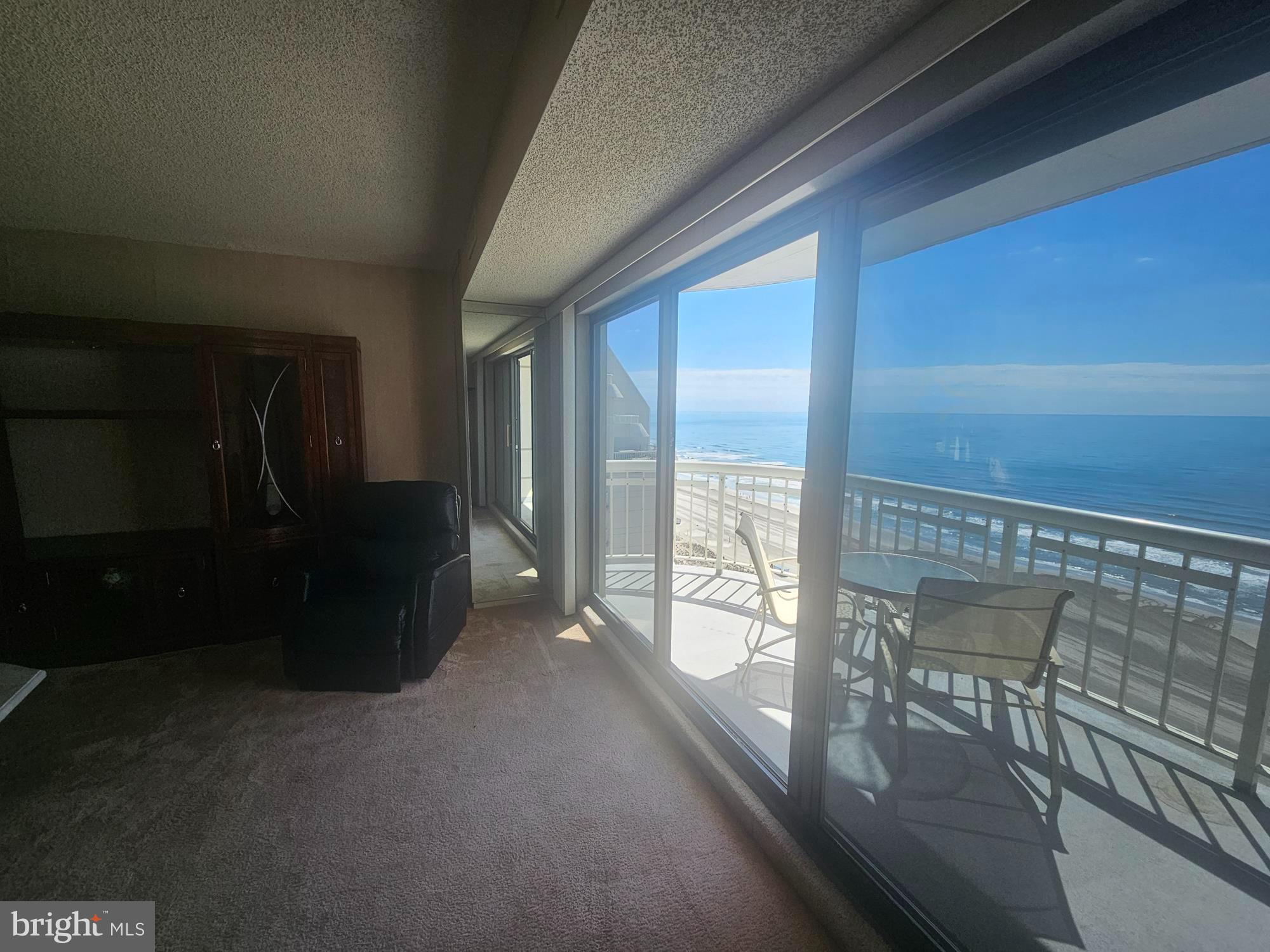 3101 BOARDWALK TOWER 2 UNIT 2204 2204-2