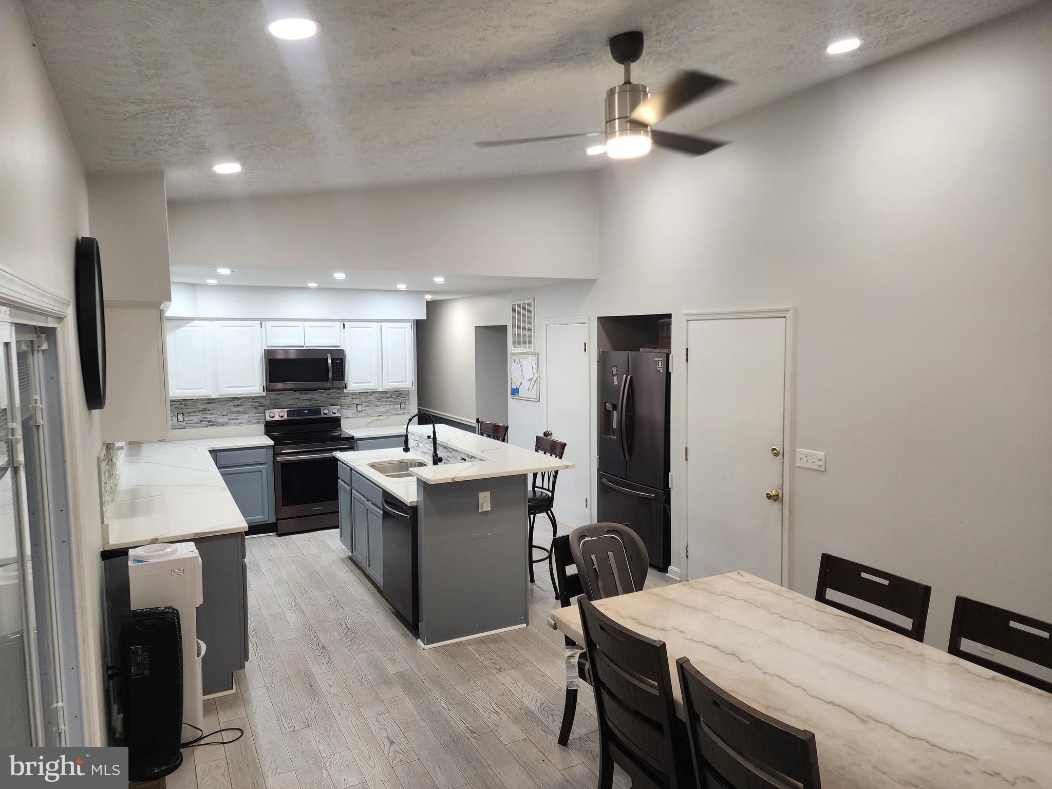 3693 BROOKESIDE DRIVE