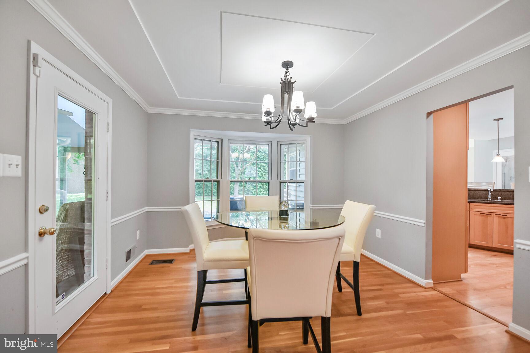 18 HAWTHORN COURT