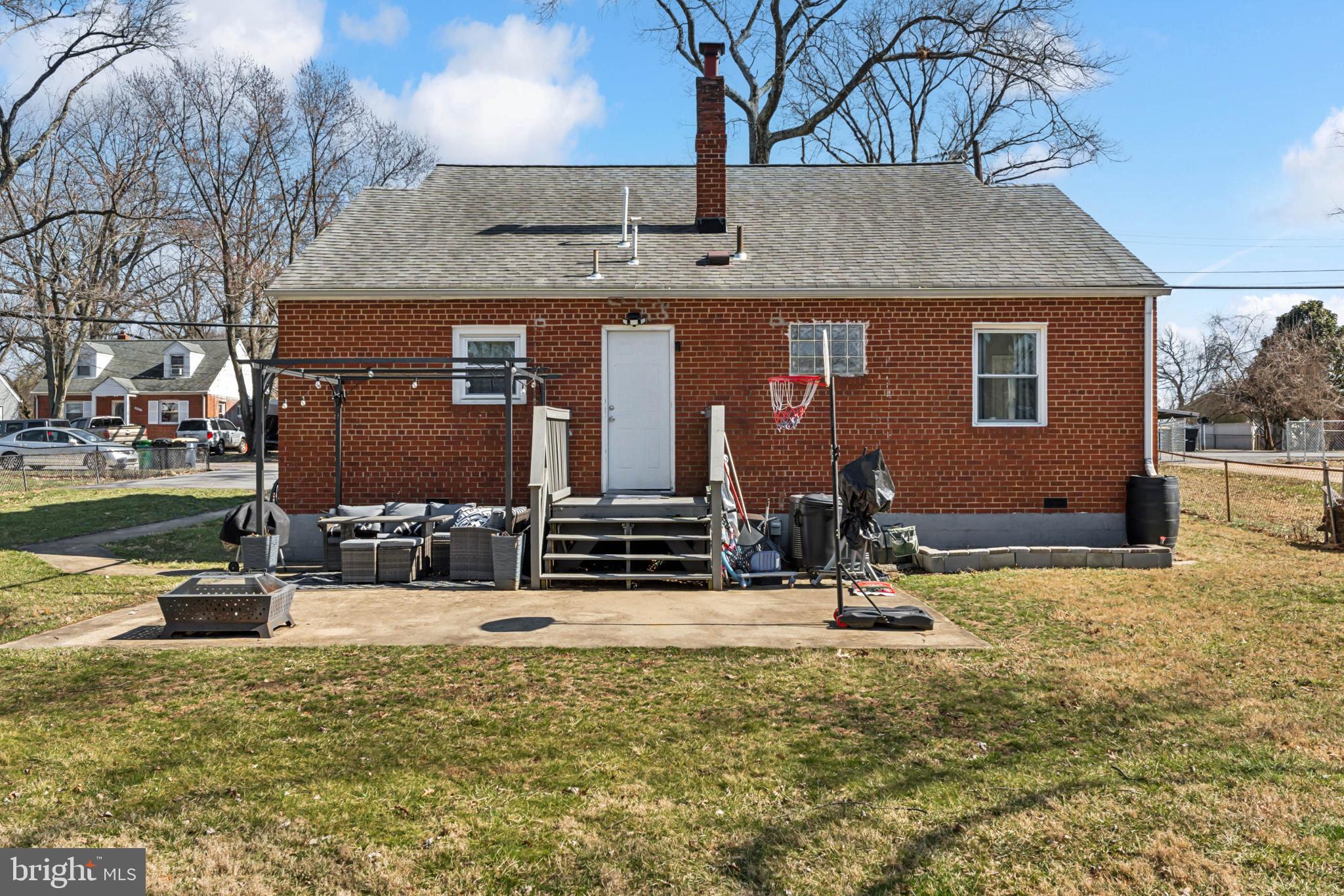 OLE LONGFIELD - Residential
