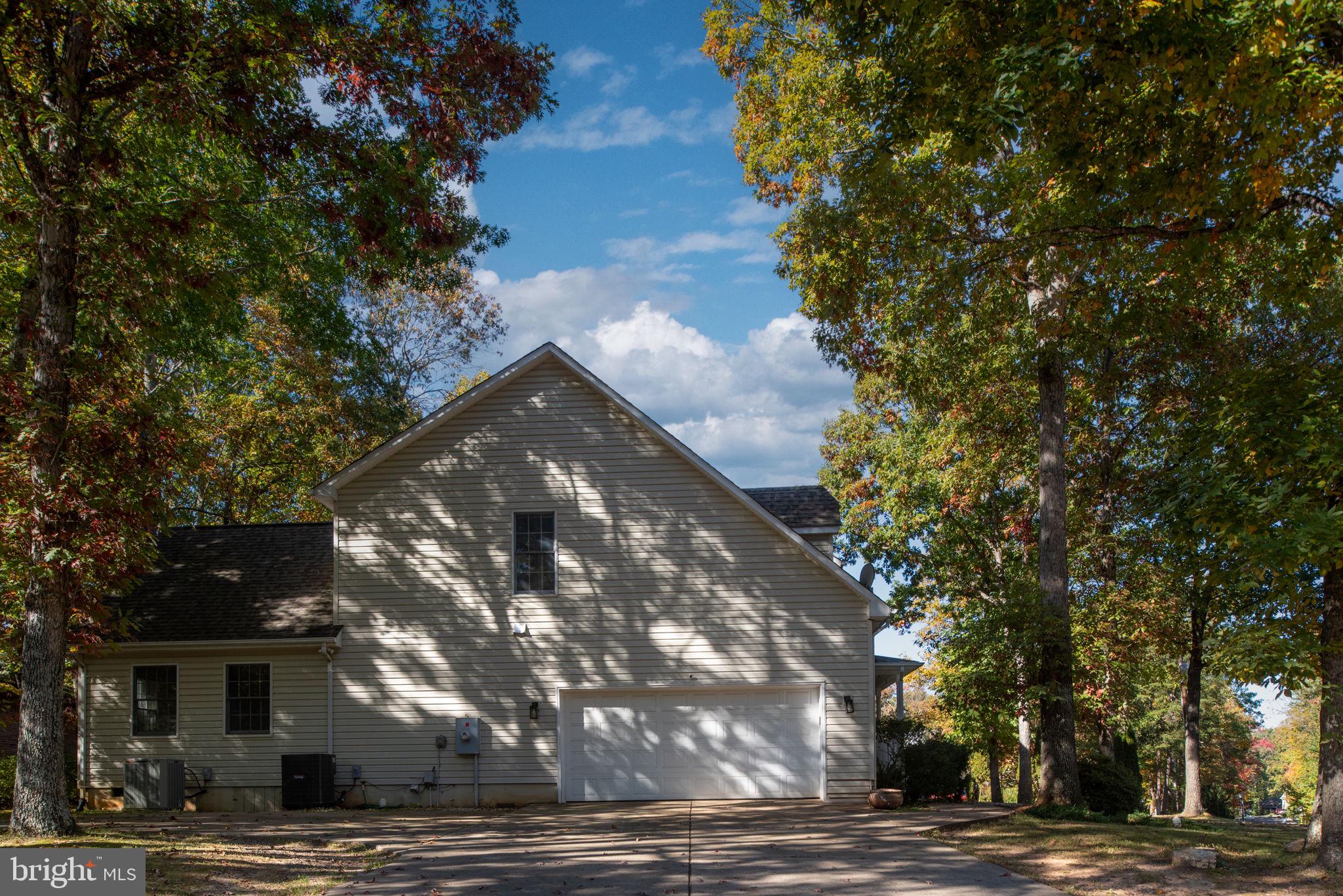 LAKE OF THE WOODS - Residential